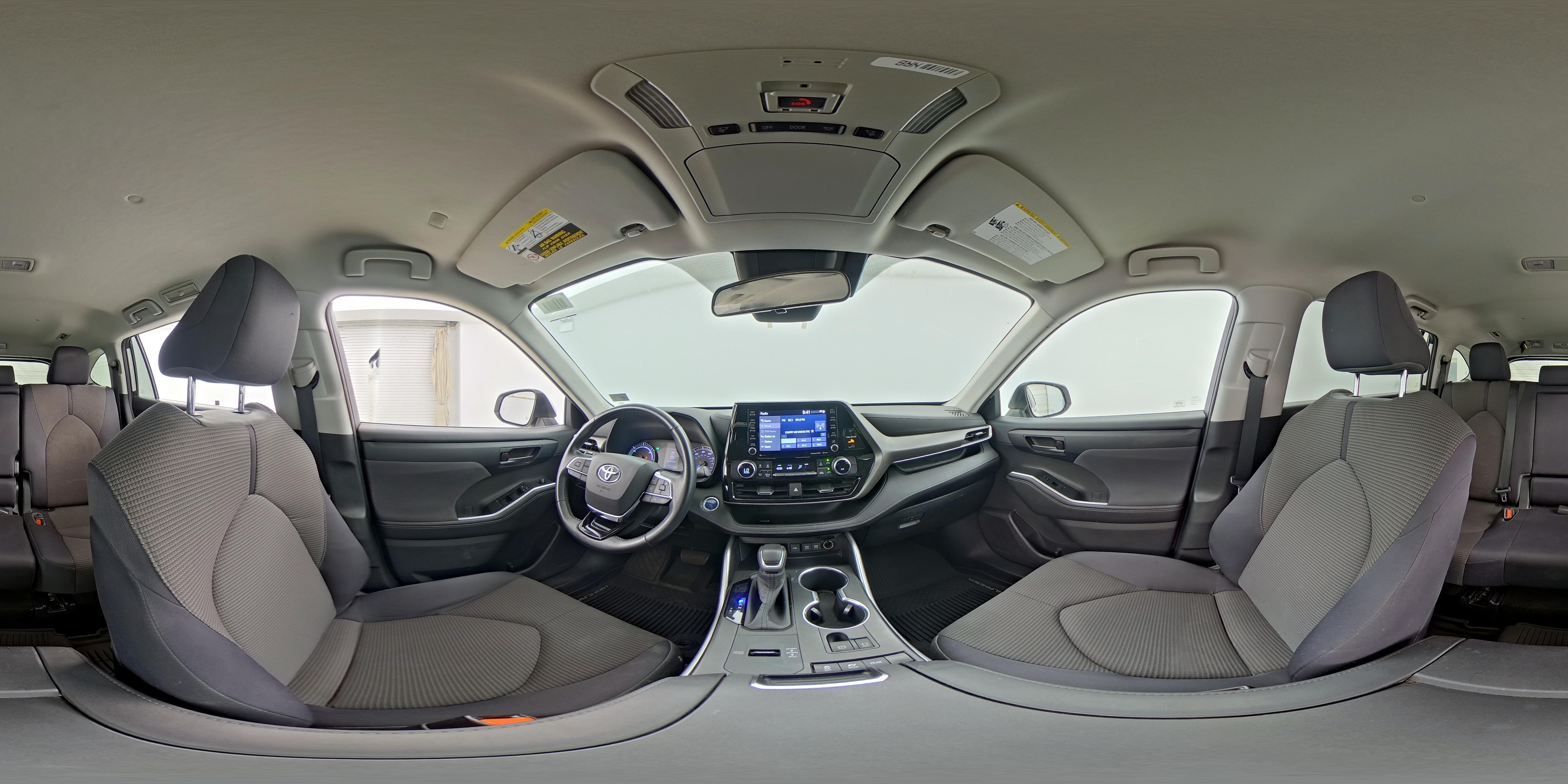 2020 Toyota Highlander LE - Photo 26