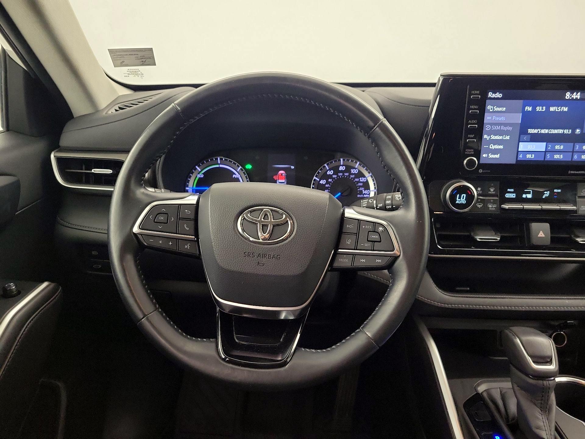 Thumbnail: 2020 Toyota Highlander - 10