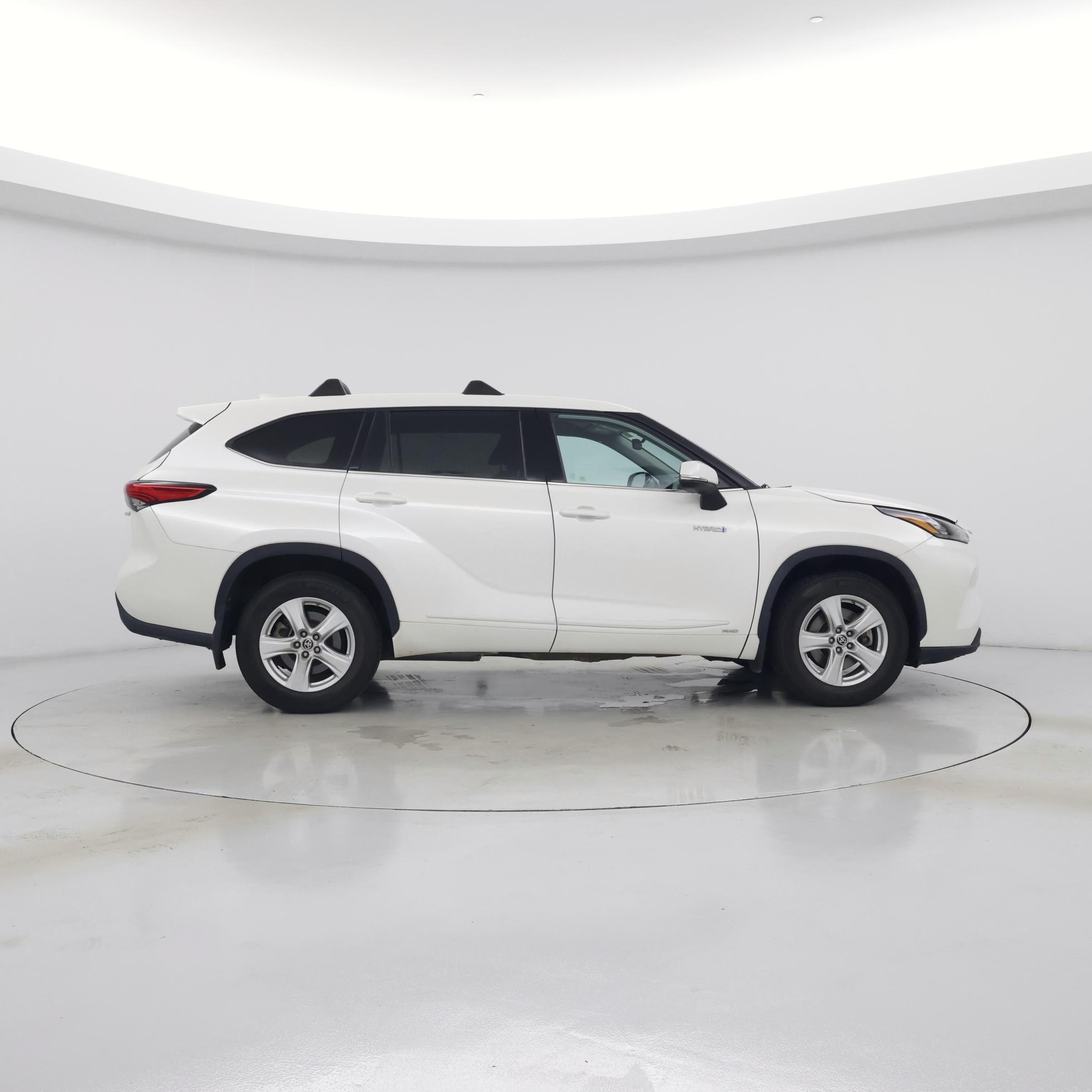 Thumbnail: 2020 Toyota Highlander - 7