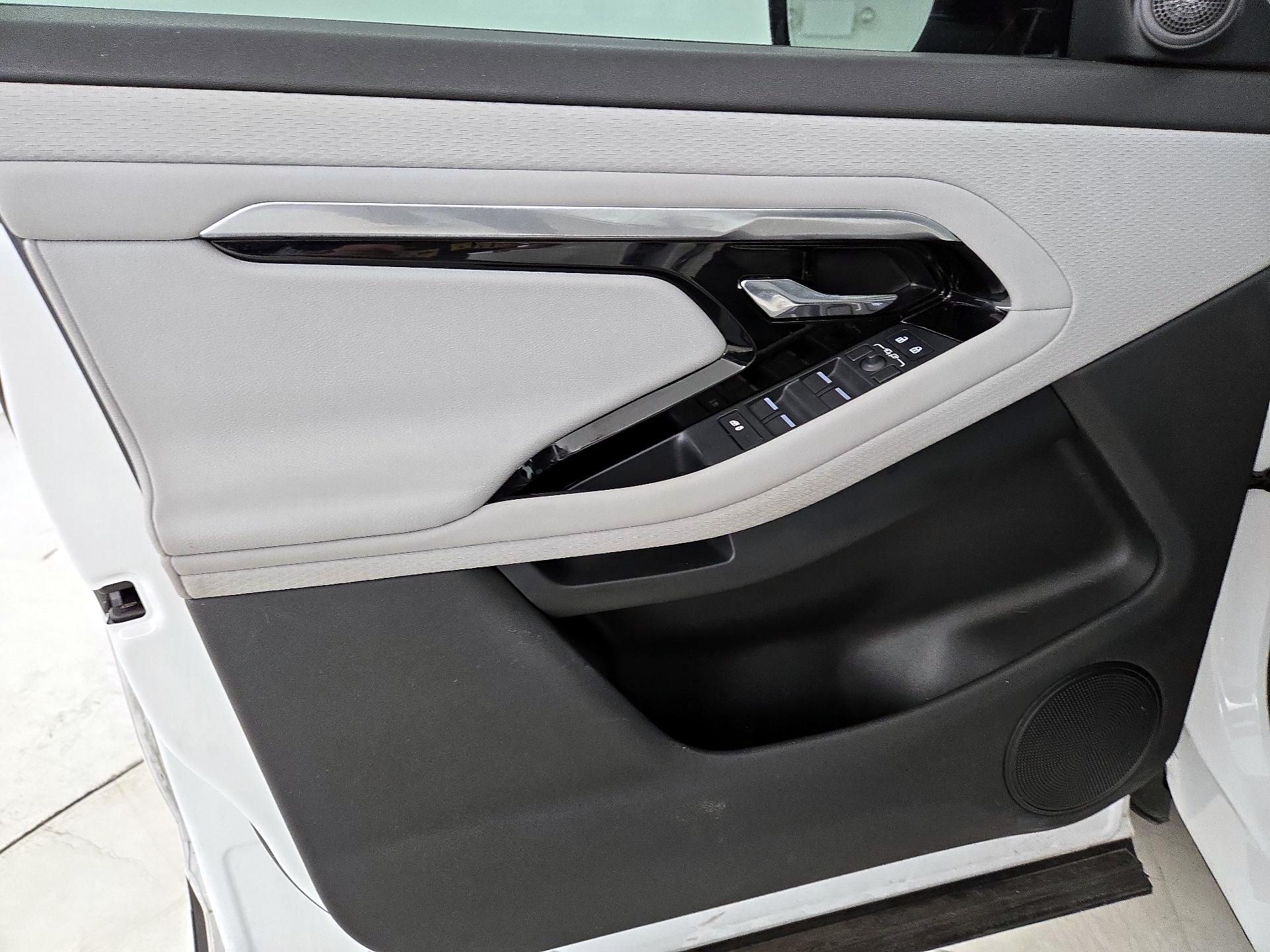 Thumbnail: 2023 Land Rover Range Rover Evoque - 12