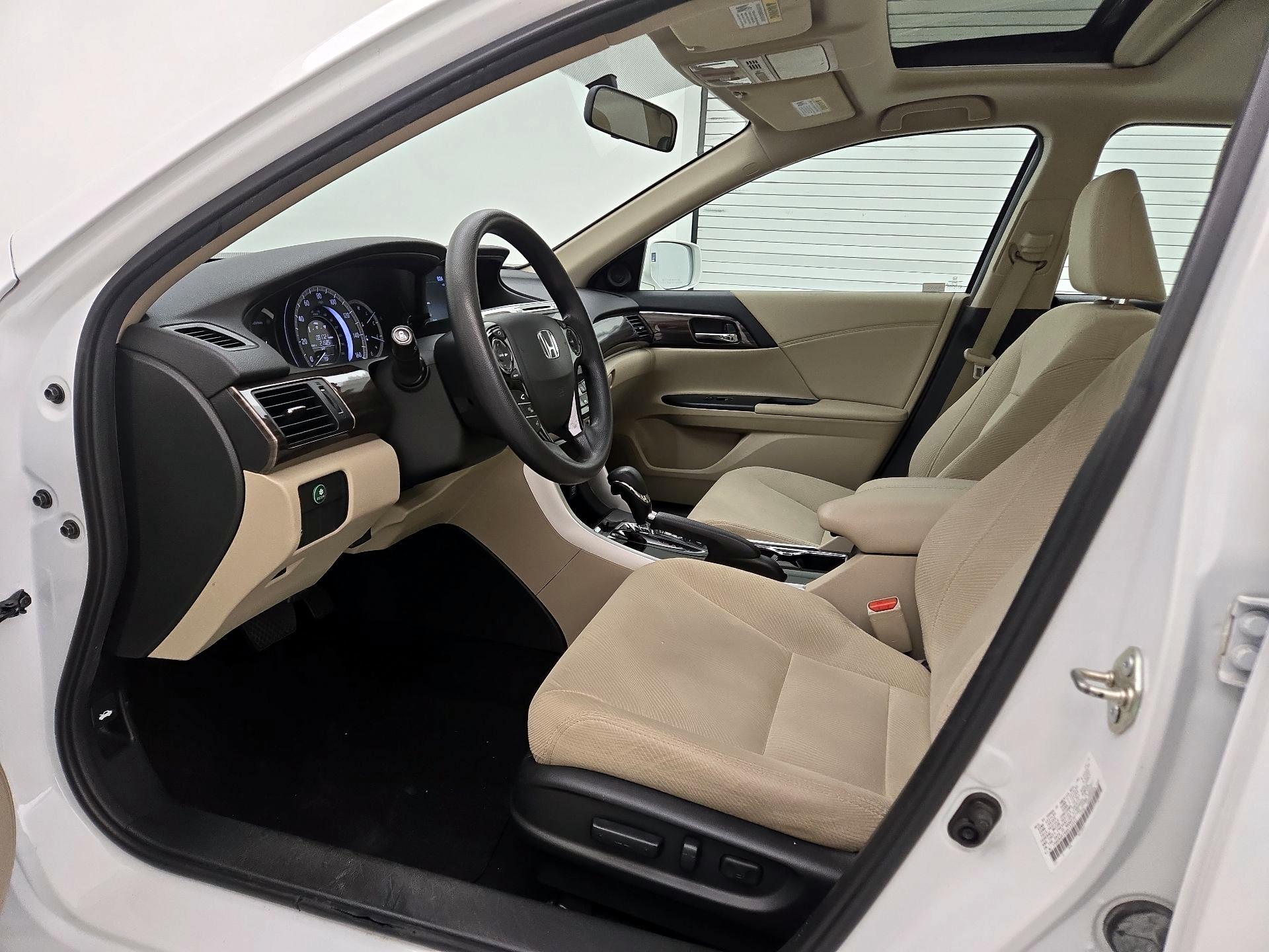 Thumbnail: 2016 Honda Accord - 11
