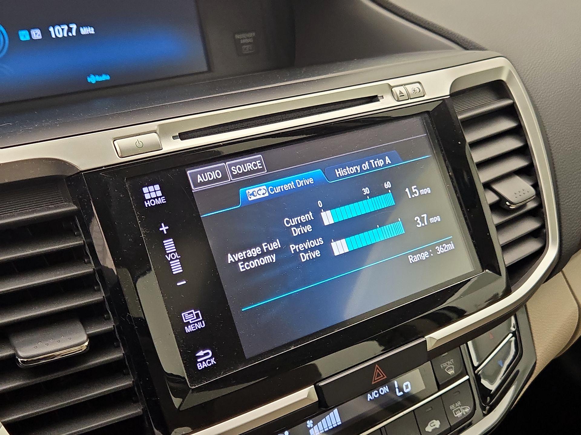 Thumbnail: 2016 Honda Accord - 14