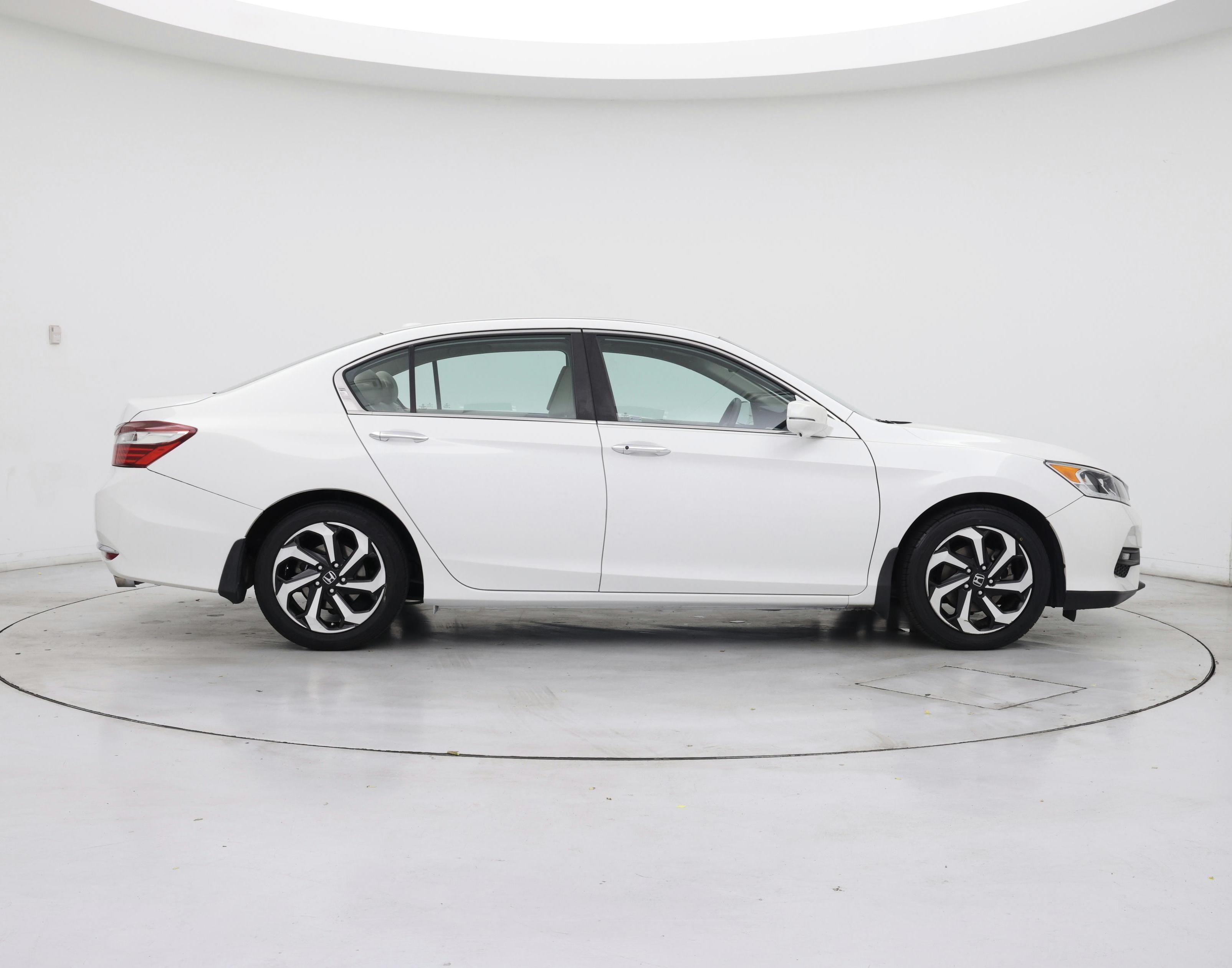 Thumbnail: 2016 Honda Accord - 7