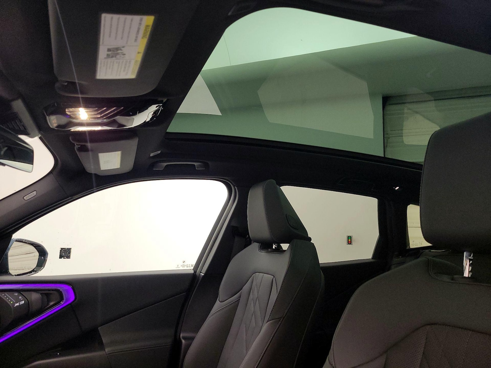 2025 BMW X3 30 - Photo 18