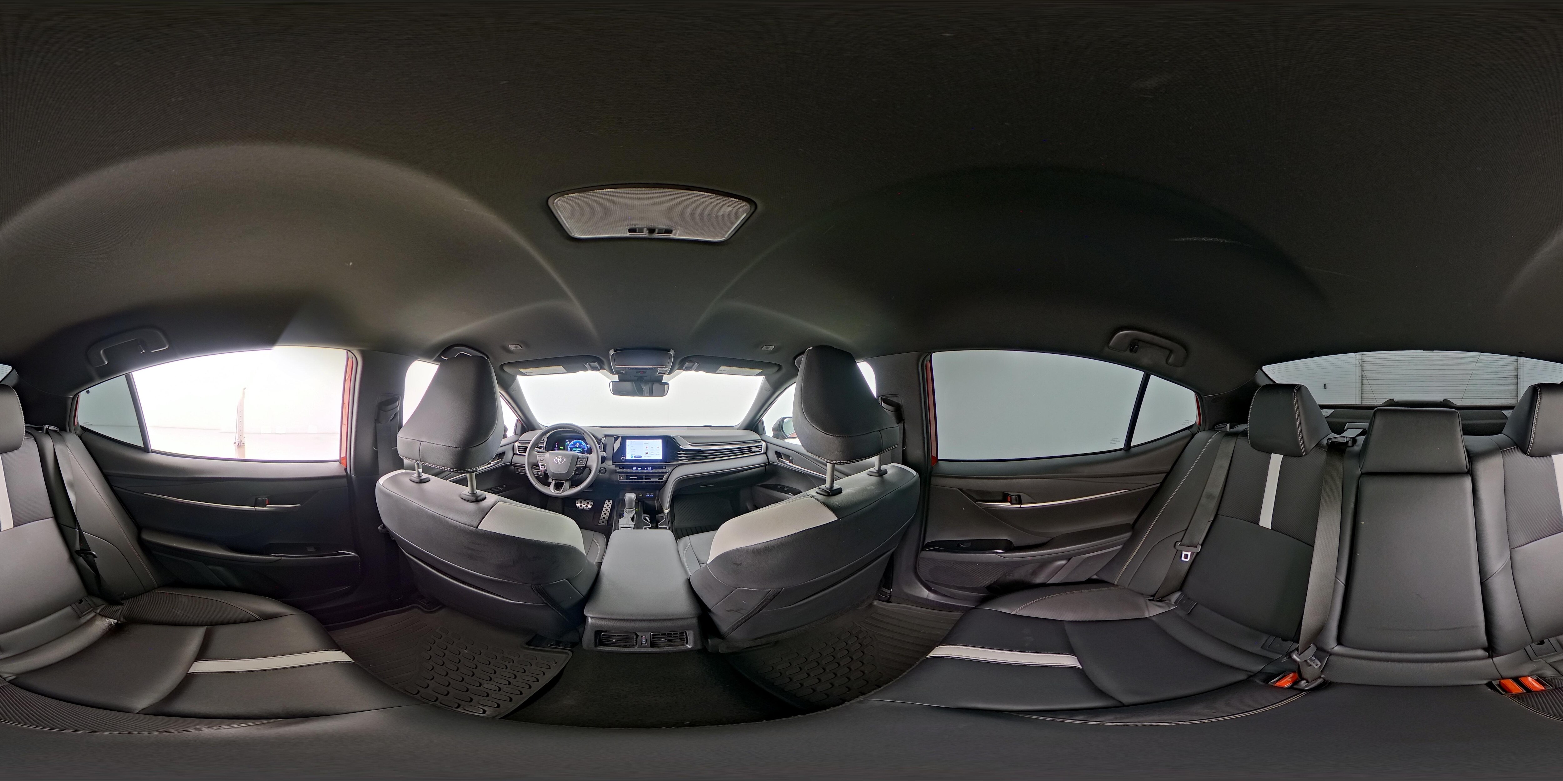 2025 Toyota Camry SE - Photo 25