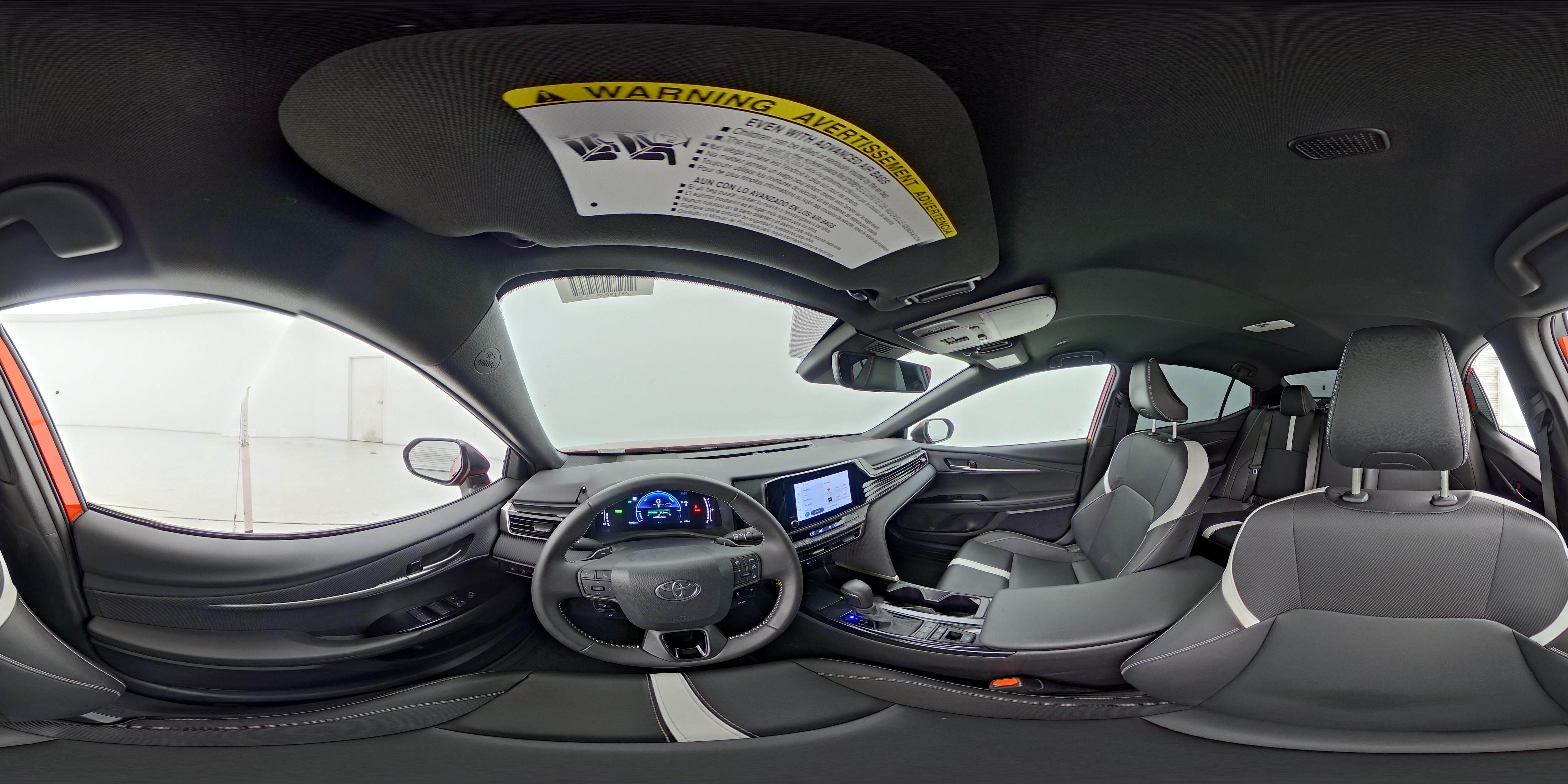 2025 Toyota Camry SE - Photo 26