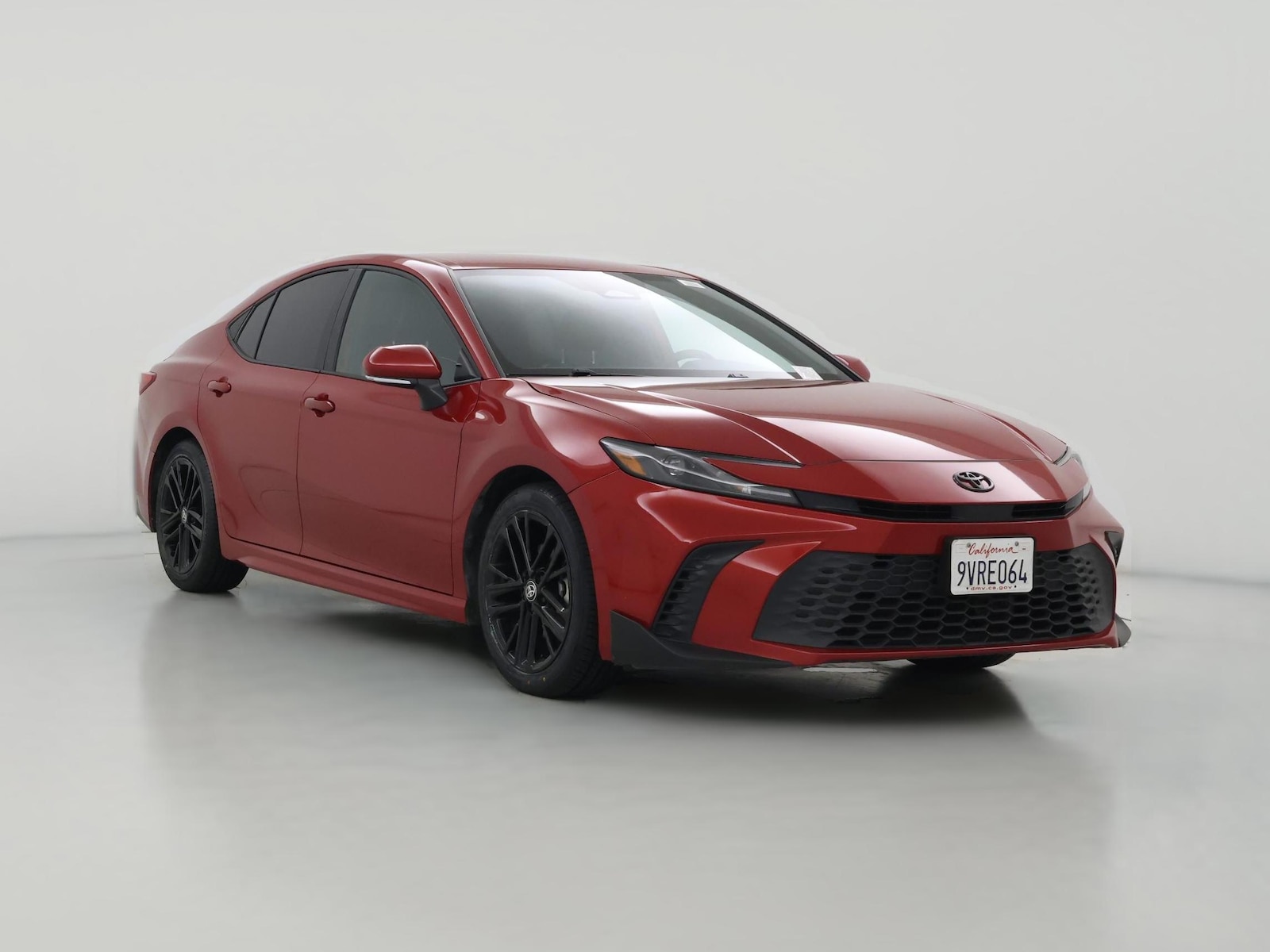 2025 Toyota Camry SE - Photo 1