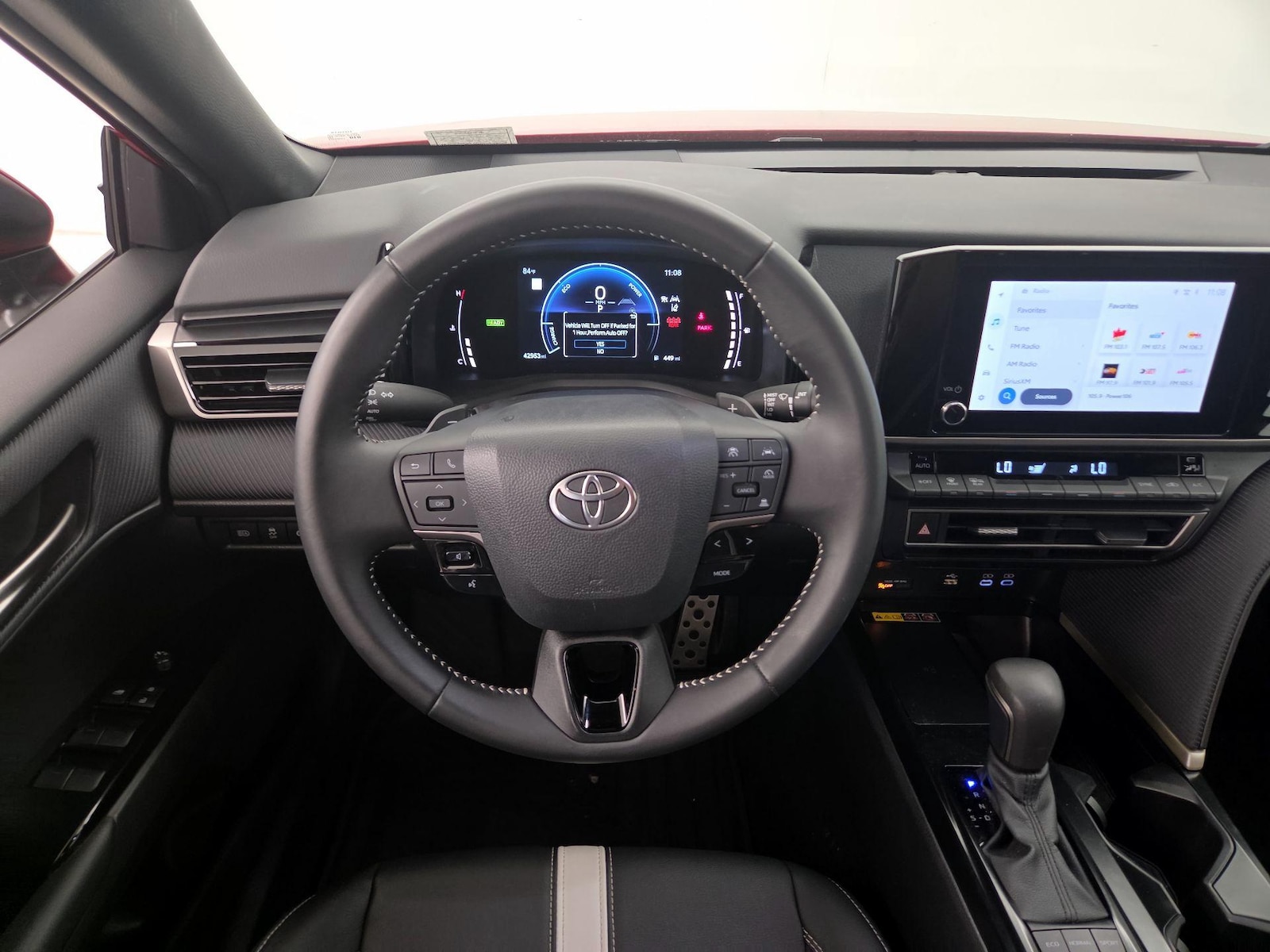2025 Toyota Camry SE - Photo 11