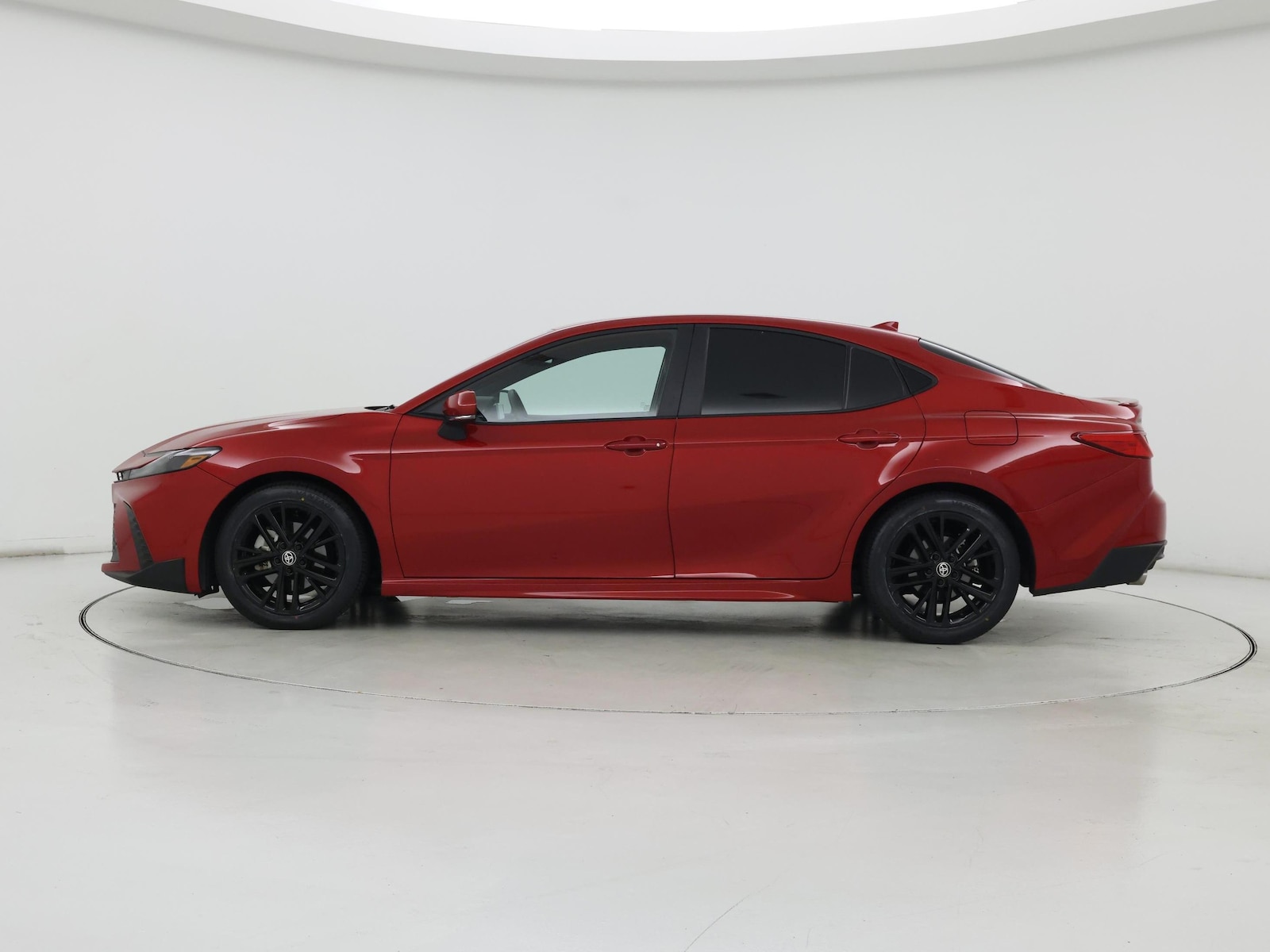 2025 Toyota Camry SE - Photo 4