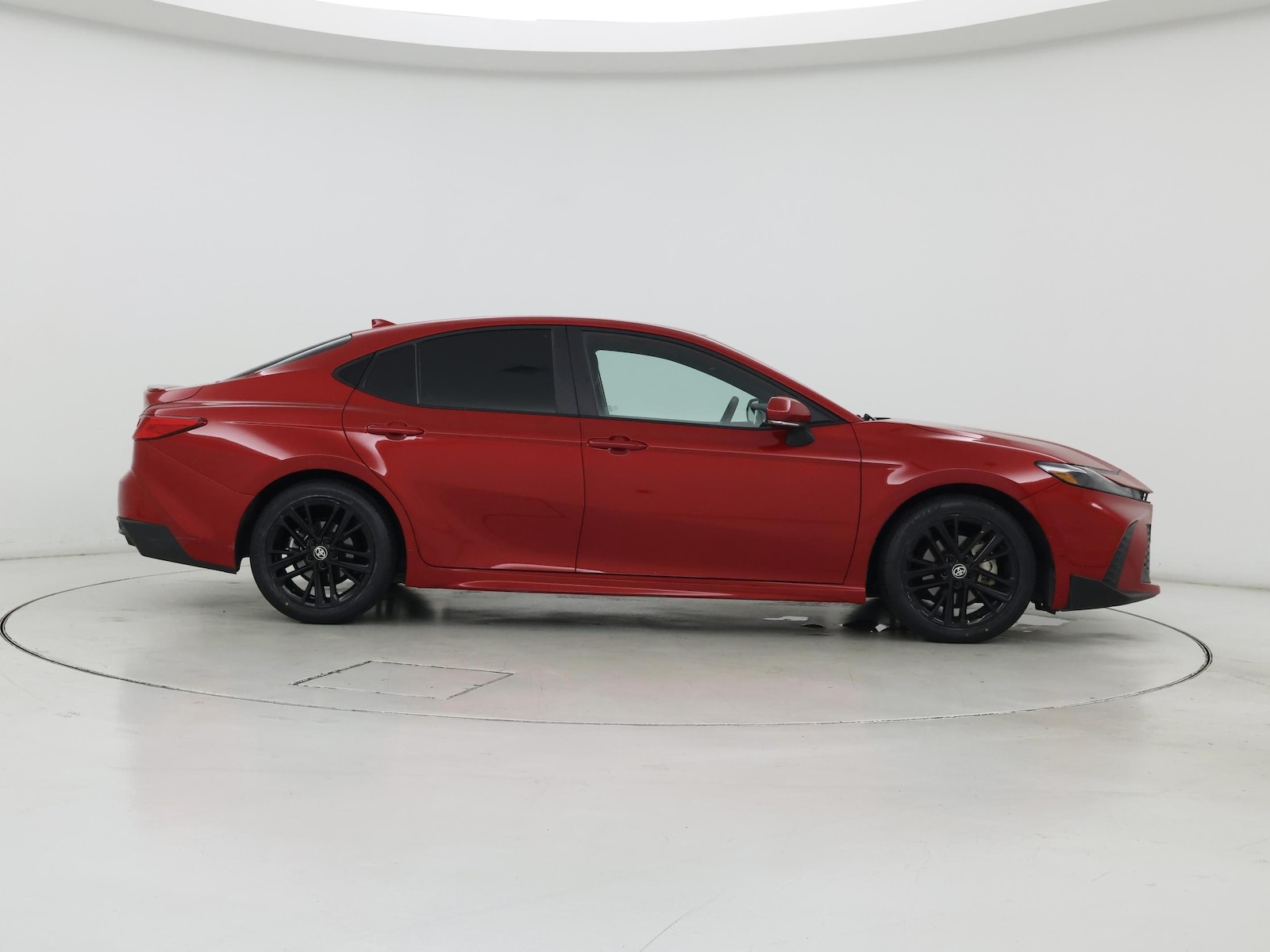 2025 Toyota Camry SE - Photo 8
