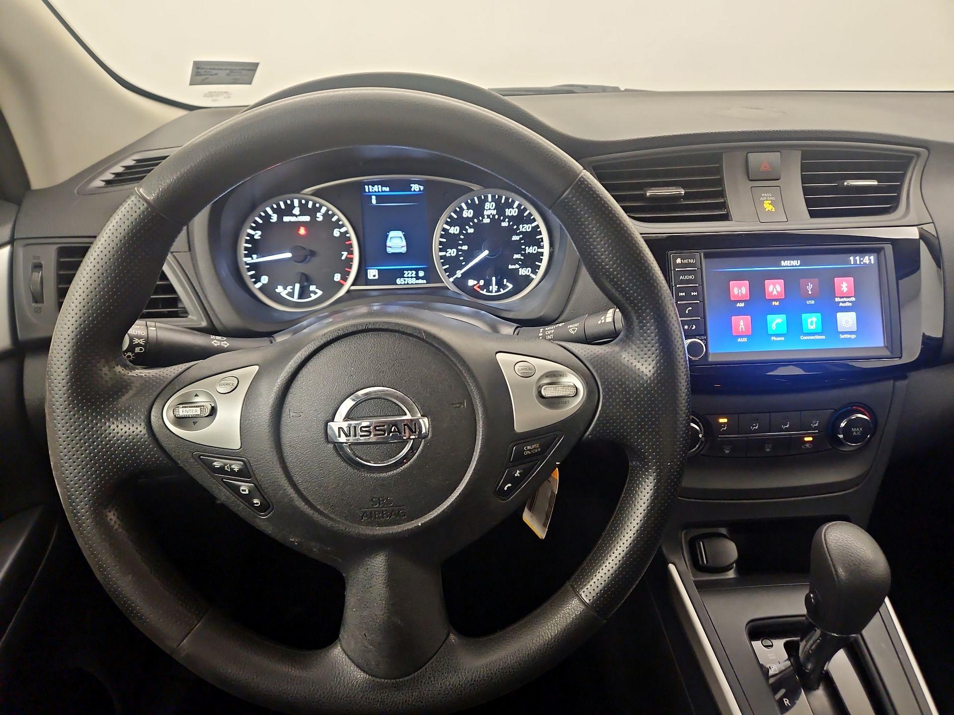 Thumbnail: 2019 Nissan Sentra - 9