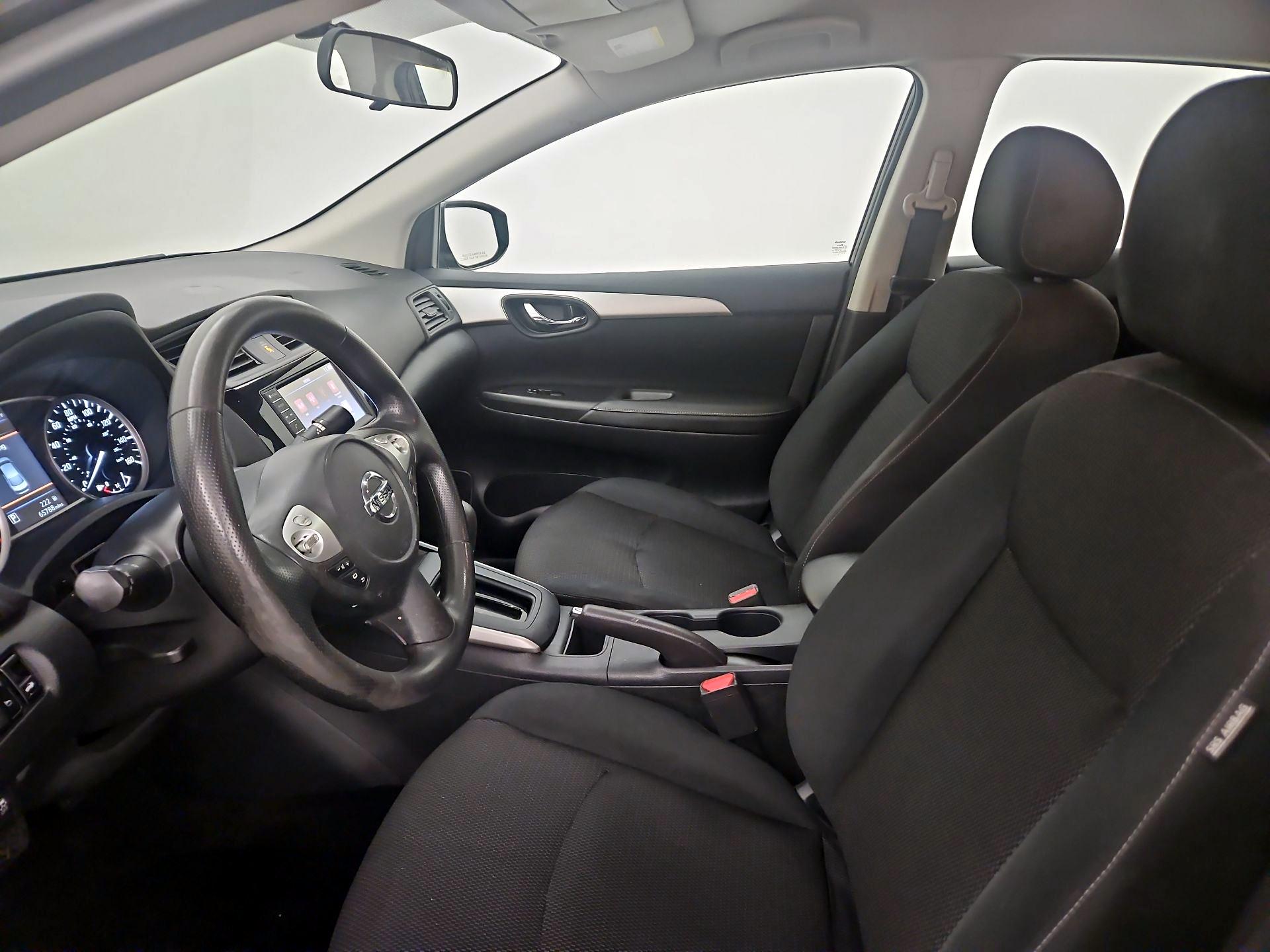 Thumbnail: 2019 Nissan Sentra - 11