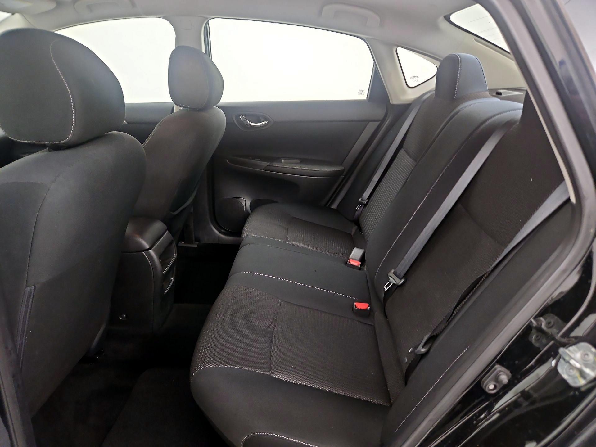 Thumbnail: 2019 Nissan Sentra - 19