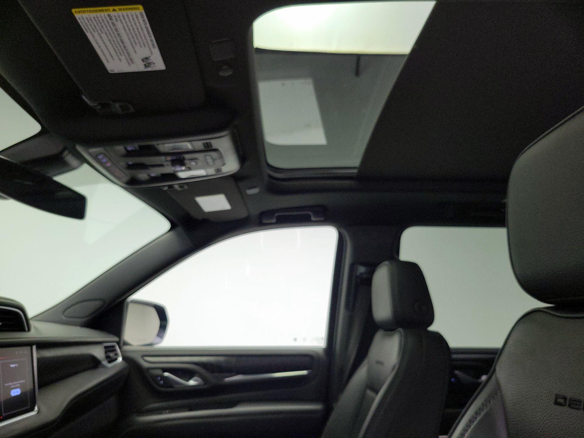Thumbnail: 2022 GMC Yukon XL - 19