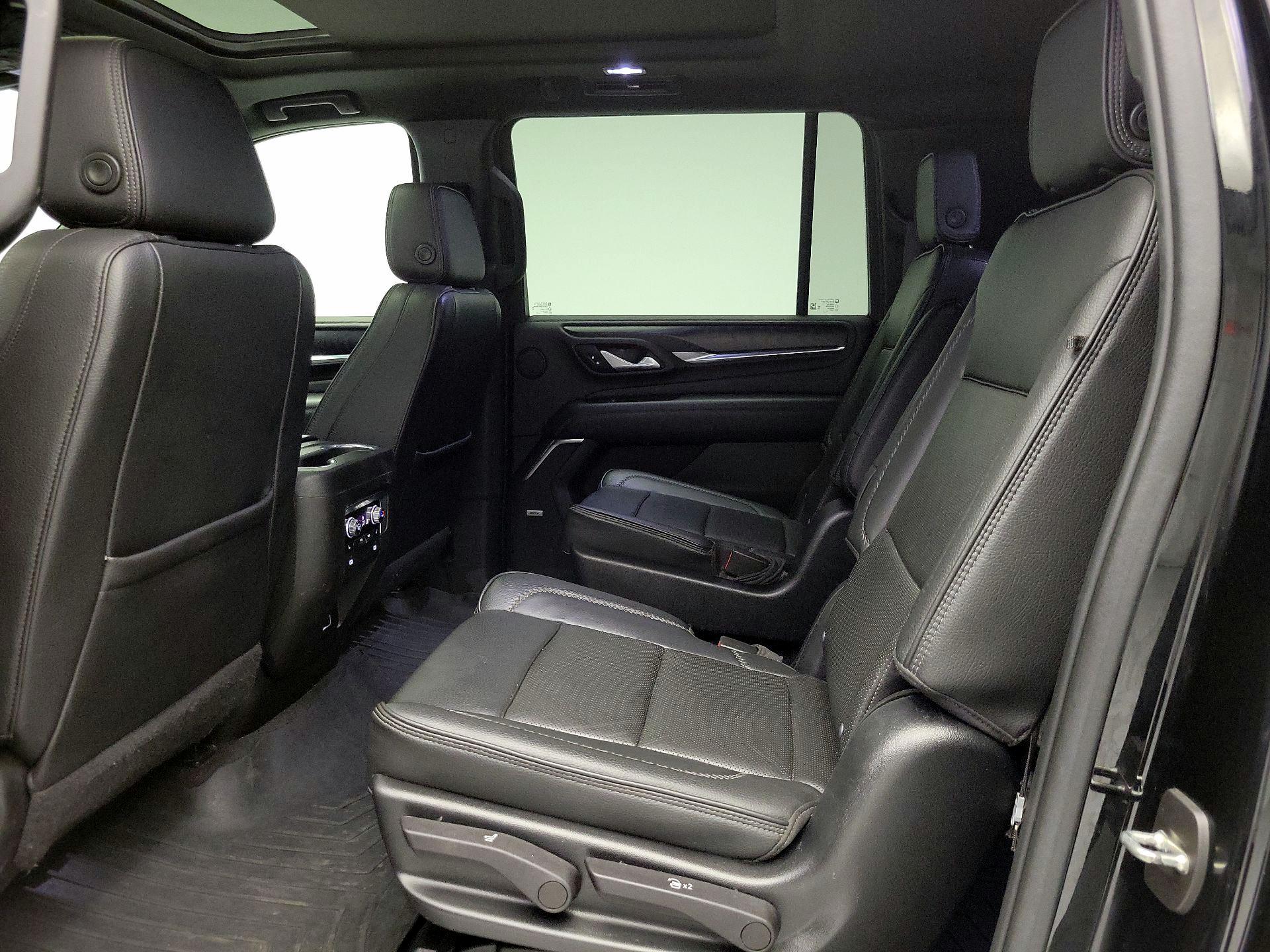 Thumbnail: 2022 GMC Yukon XL - 20