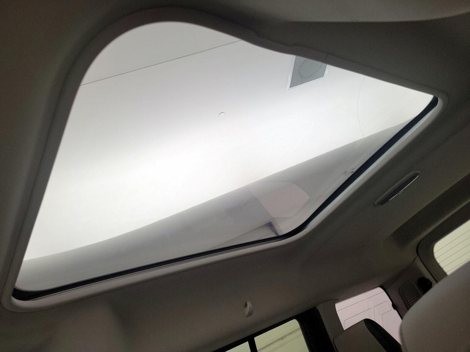 Skylight(s) & Overhead Airbags