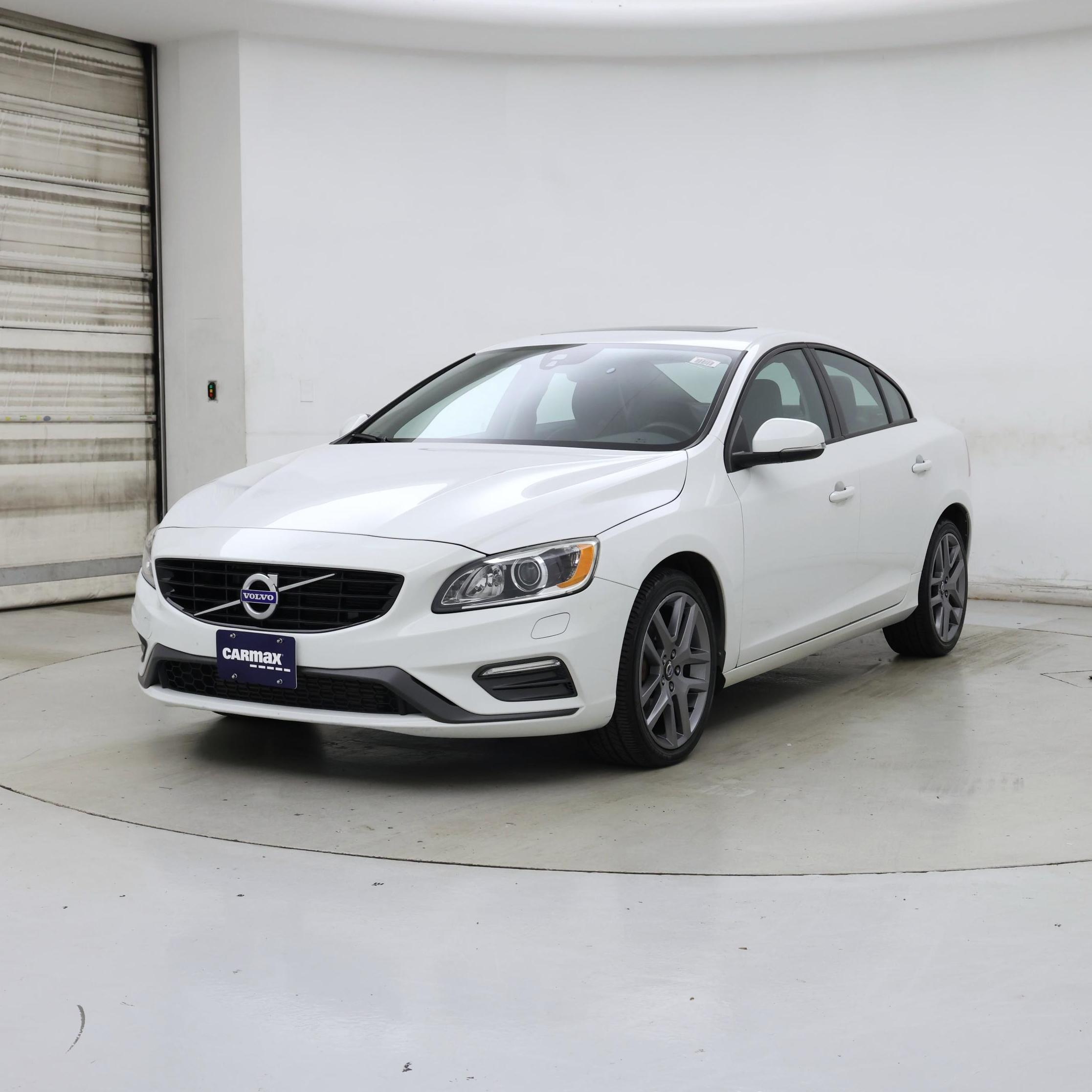 Thumbnail: 2017 Volvo S60 - 4