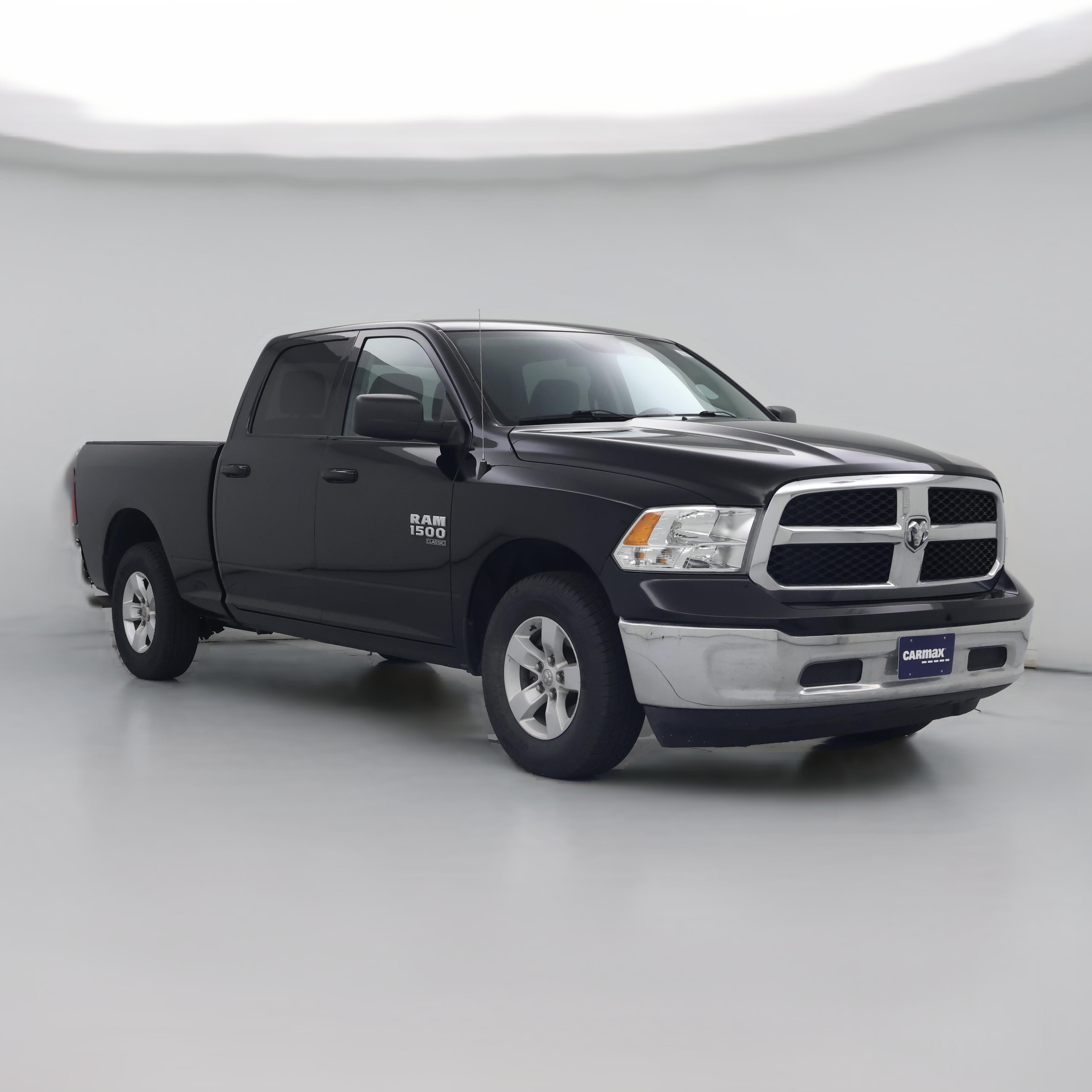 Thumbnail: 2021 RAM 1500 Classic - 1