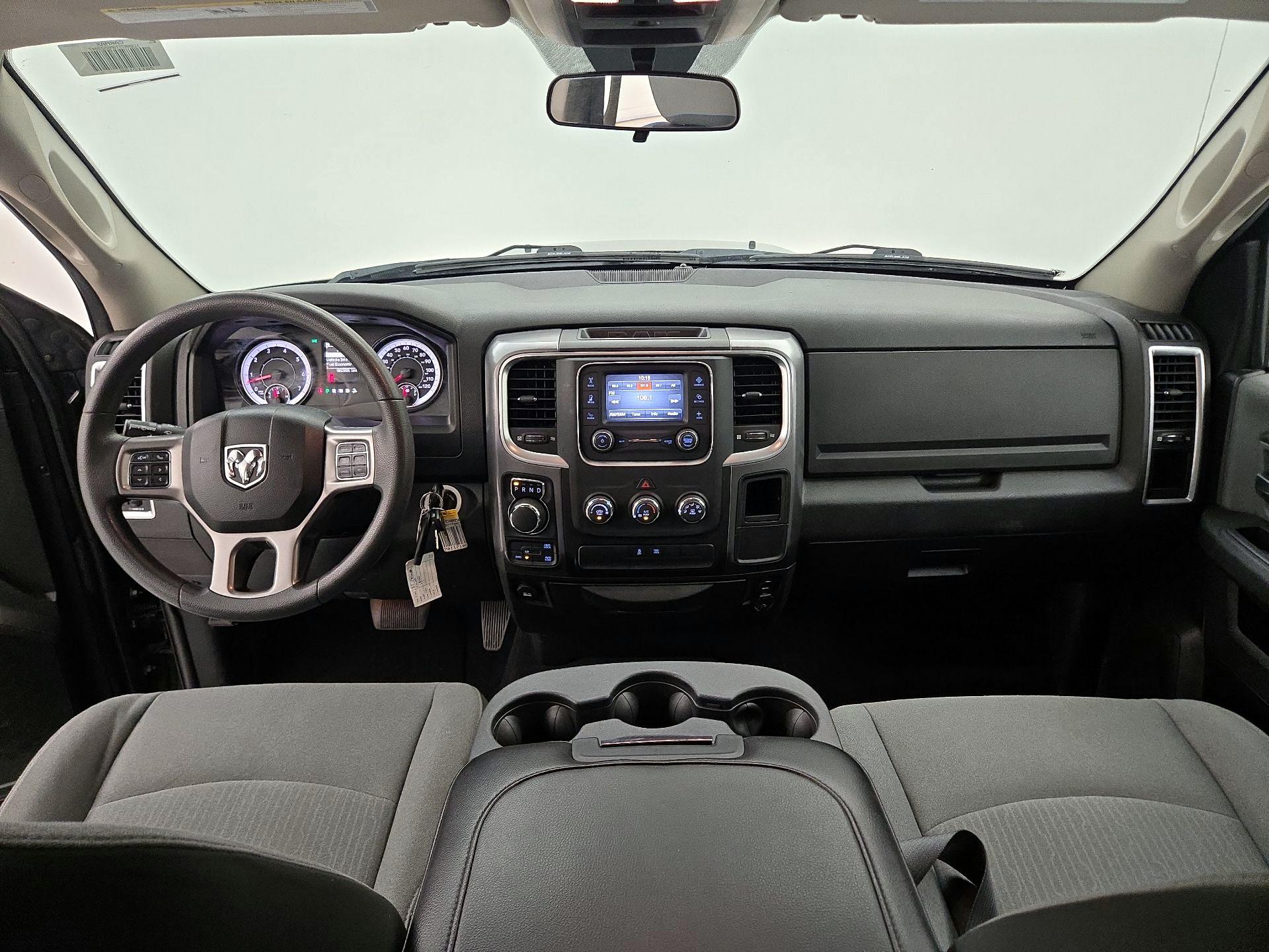 Thumbnail: 2021 RAM 1500 Classic - 9