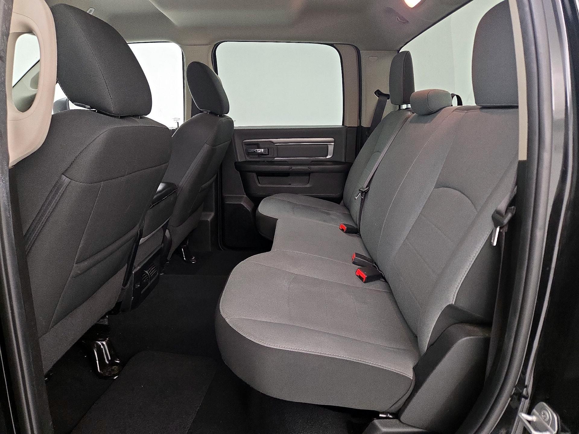 Thumbnail: 2021 RAM 1500 Classic - 19