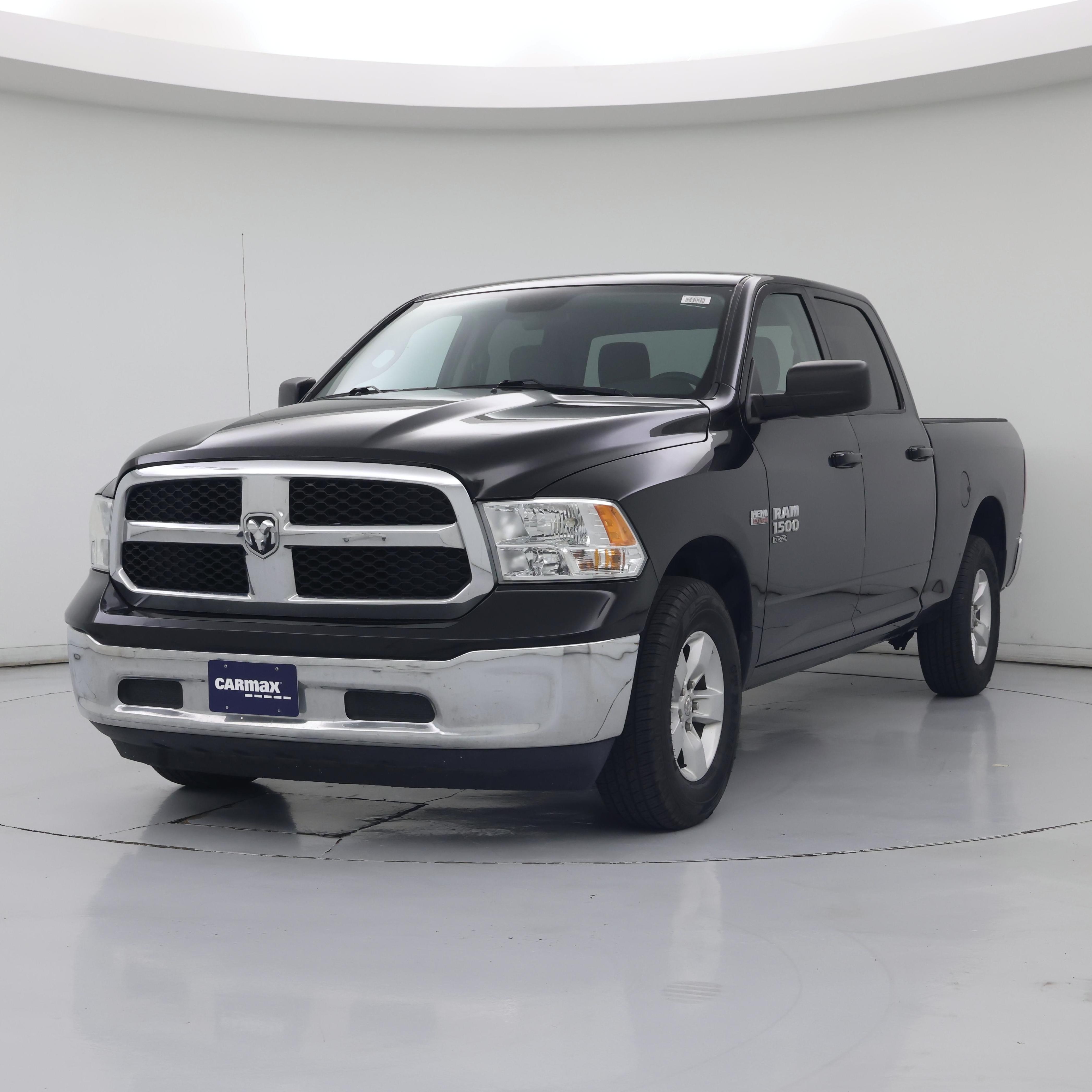 Thumbnail: 2021 RAM 1500 Classic - 4