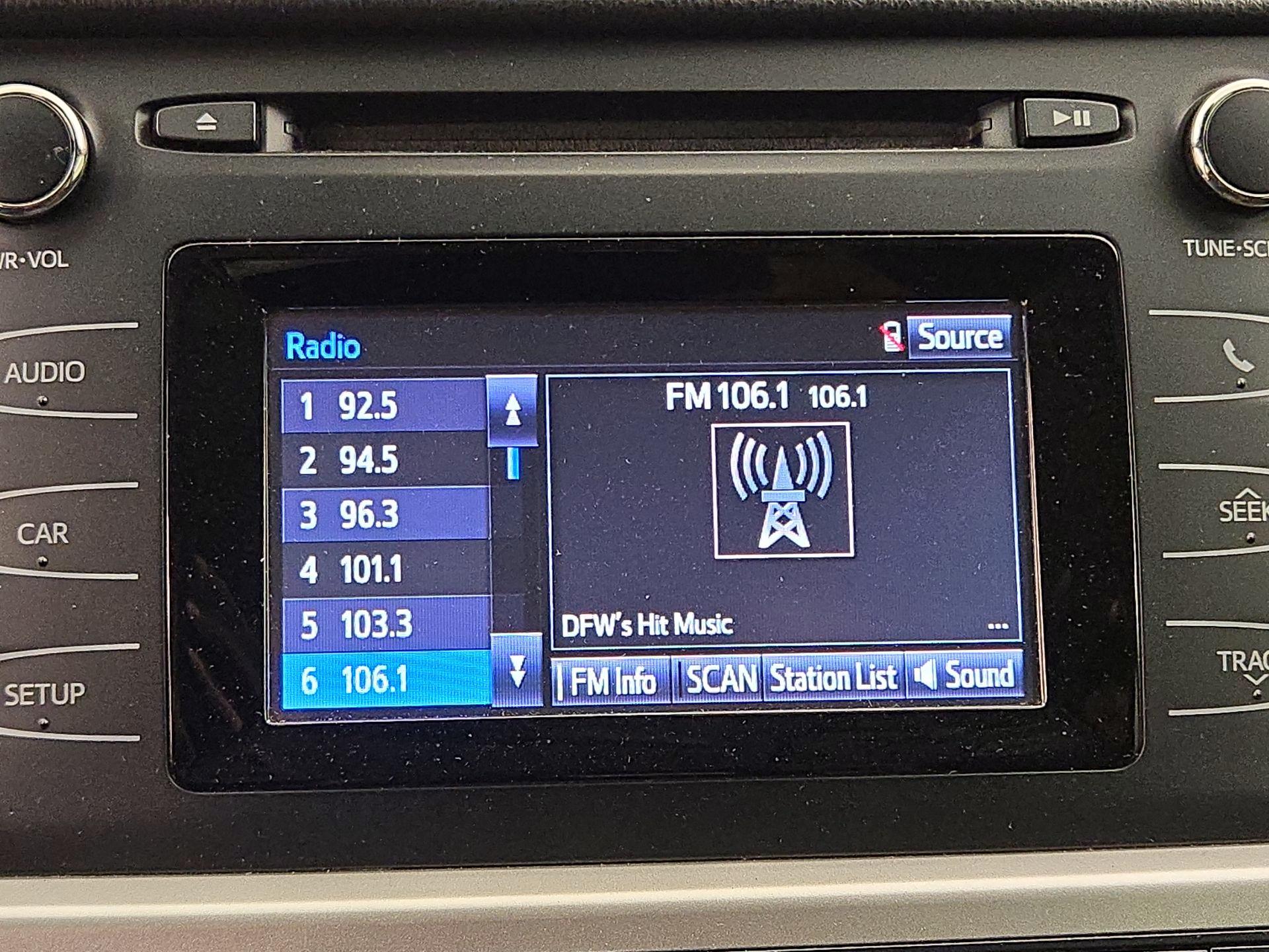 Thumbnail: 2019 Toyota Highlander - 15