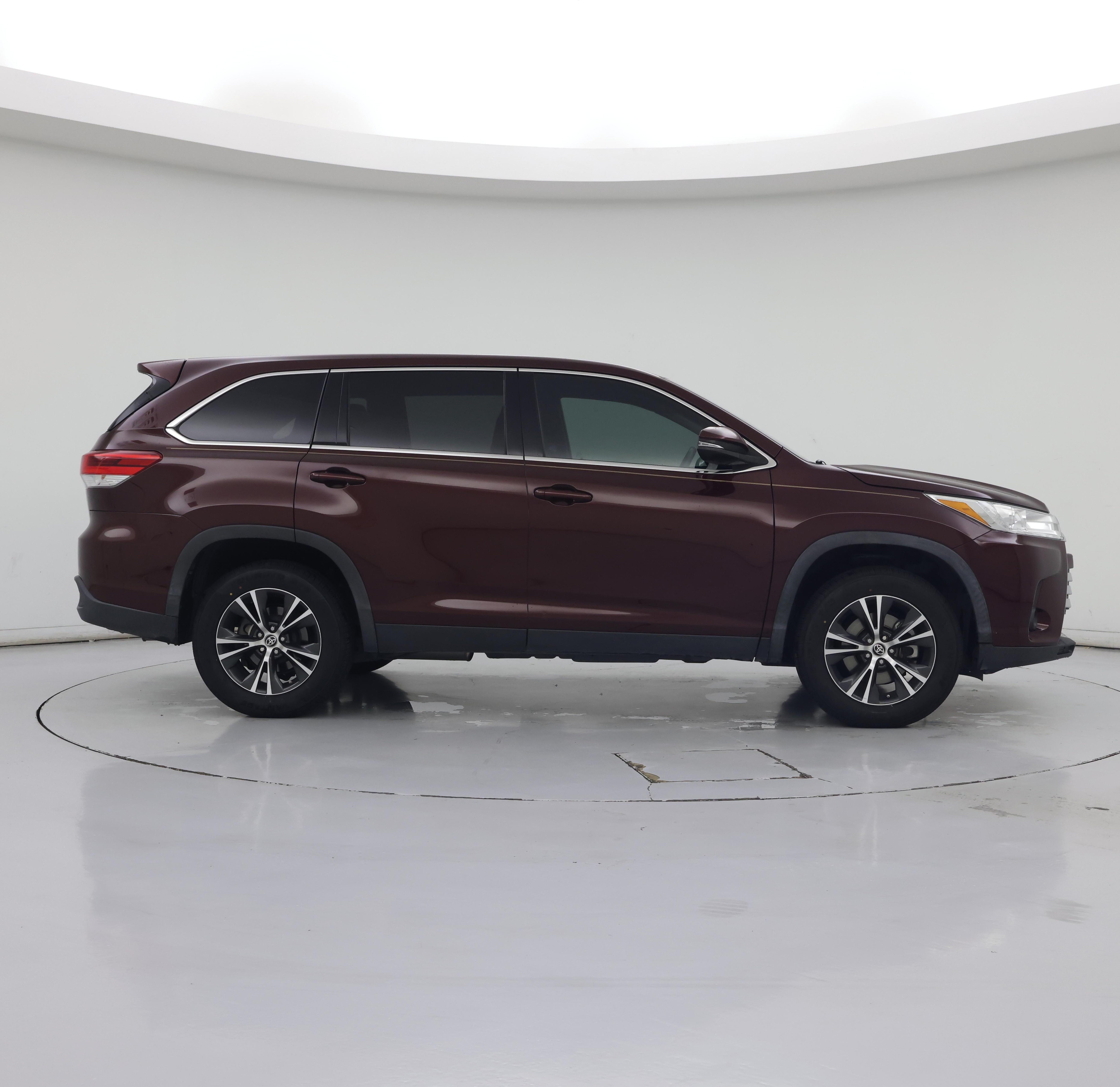 Thumbnail: 2019 Toyota Highlander - 7