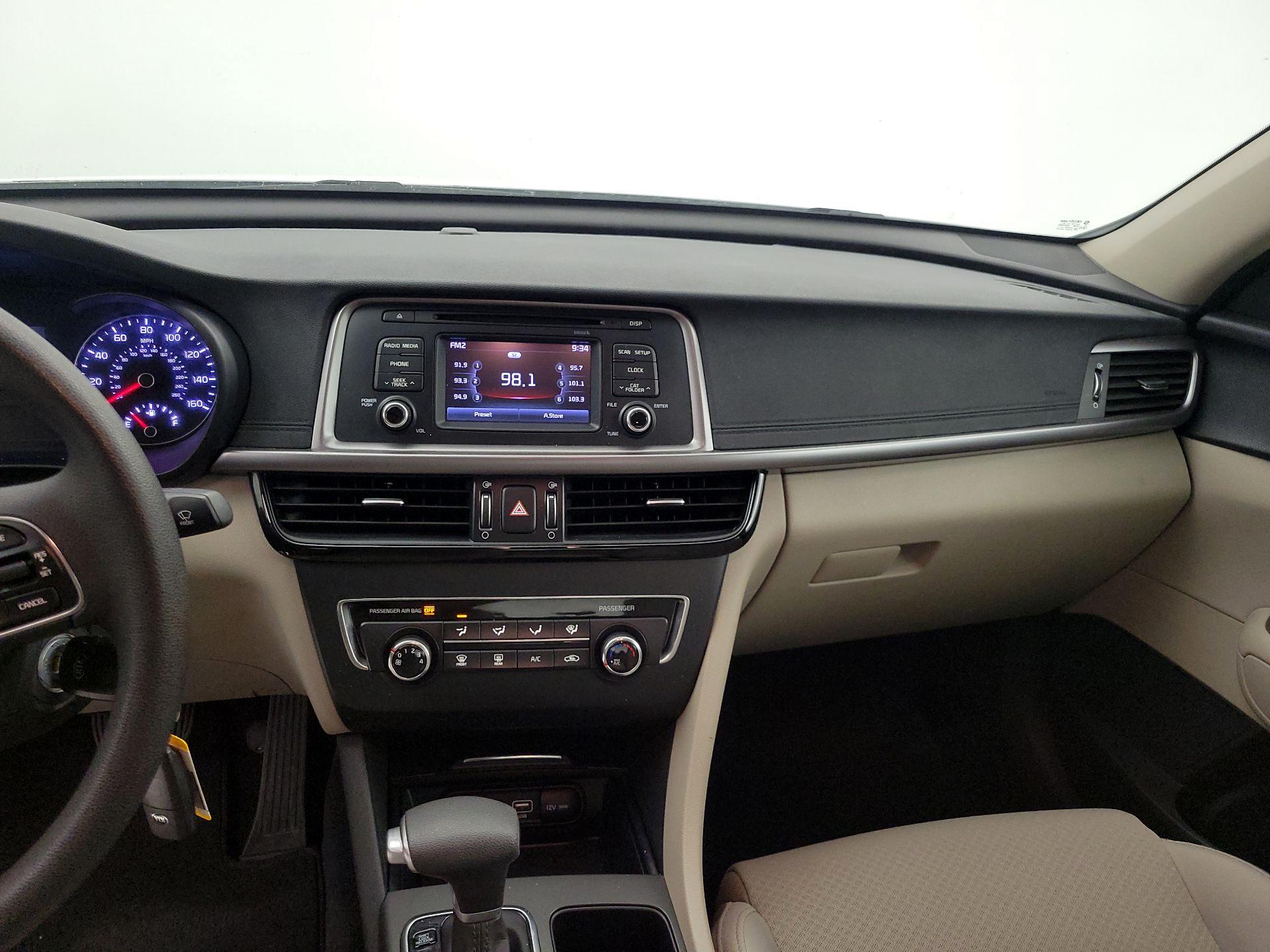 Thumbnail: 2016 Kia Optima - 9