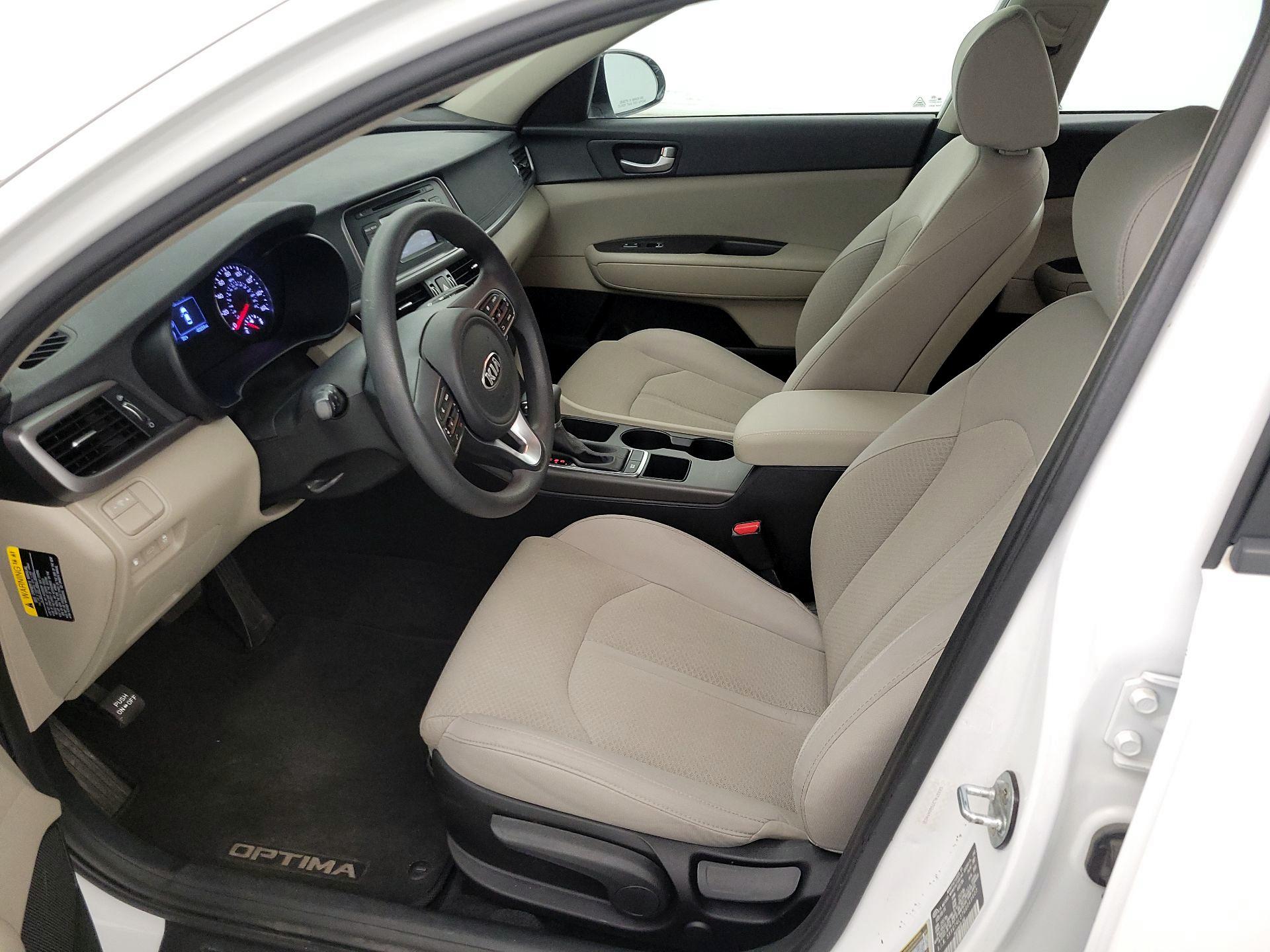 Thumbnail: 2016 Kia Optima - 11