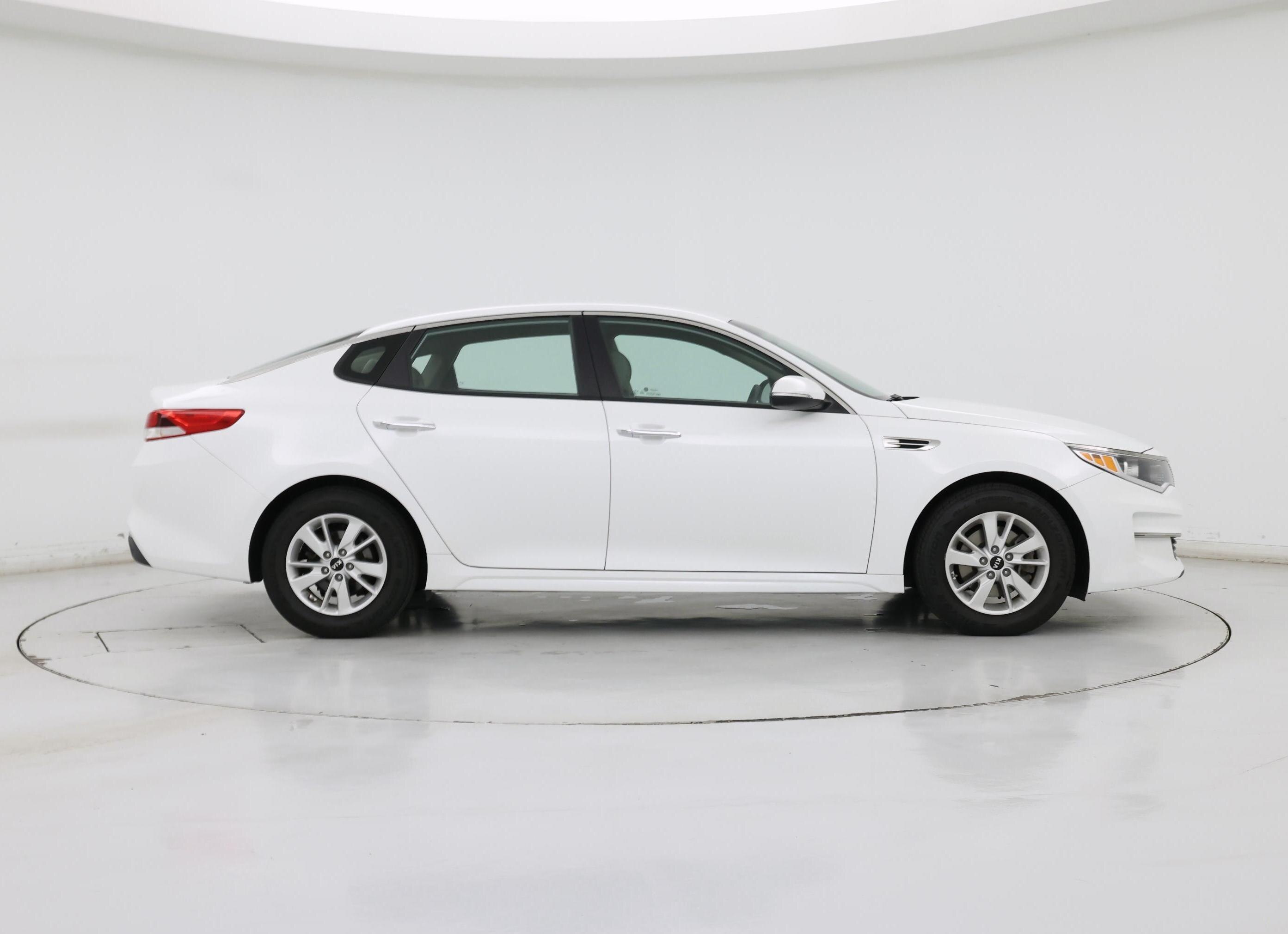 Thumbnail: 2016 Kia Optima - 7