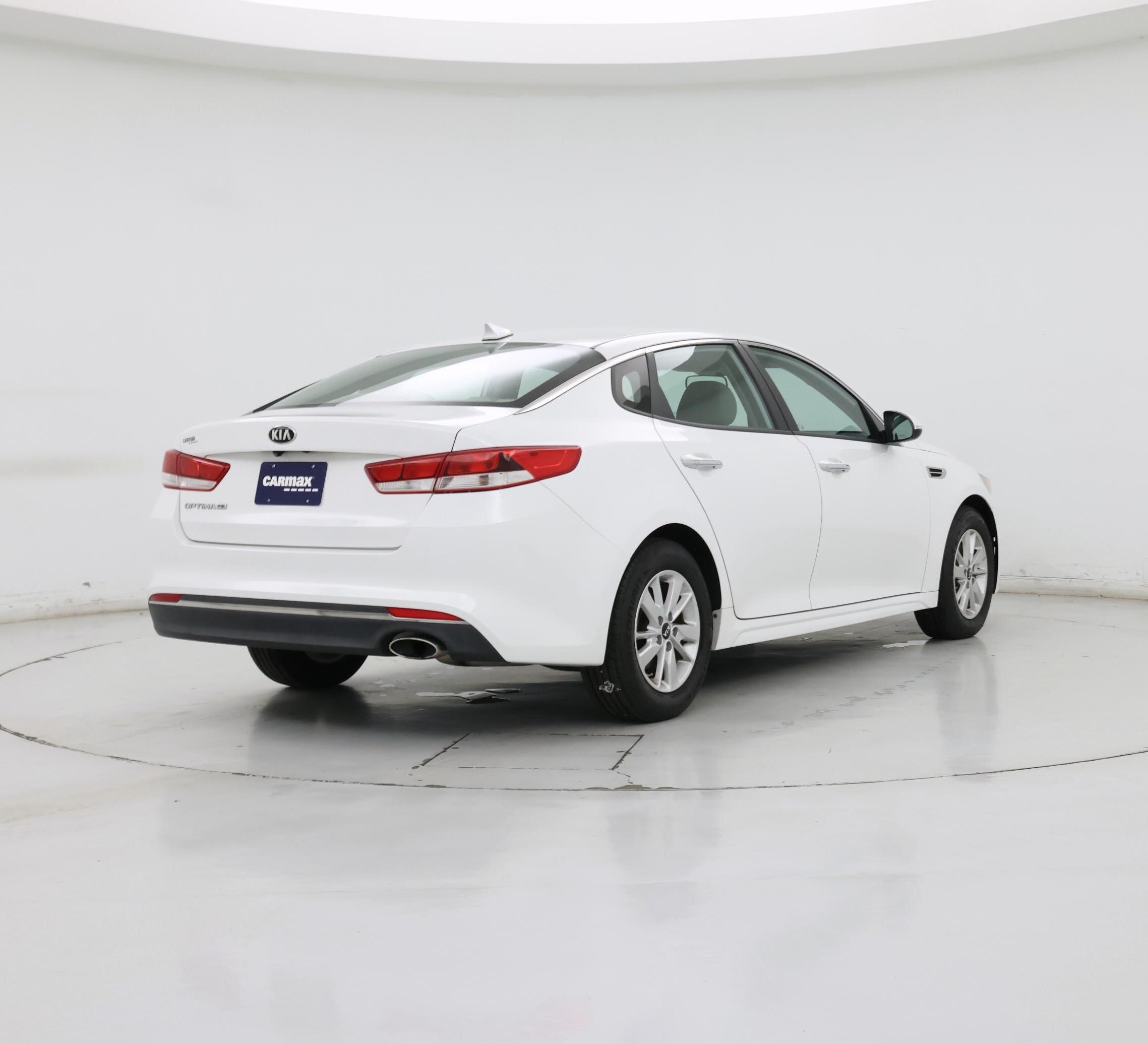 Thumbnail: 2016 Kia Optima - 8