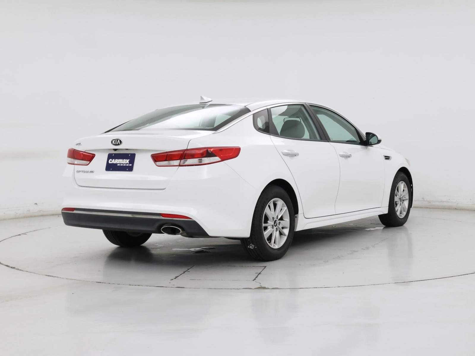 2016 Kia Optima LX - Photo 9