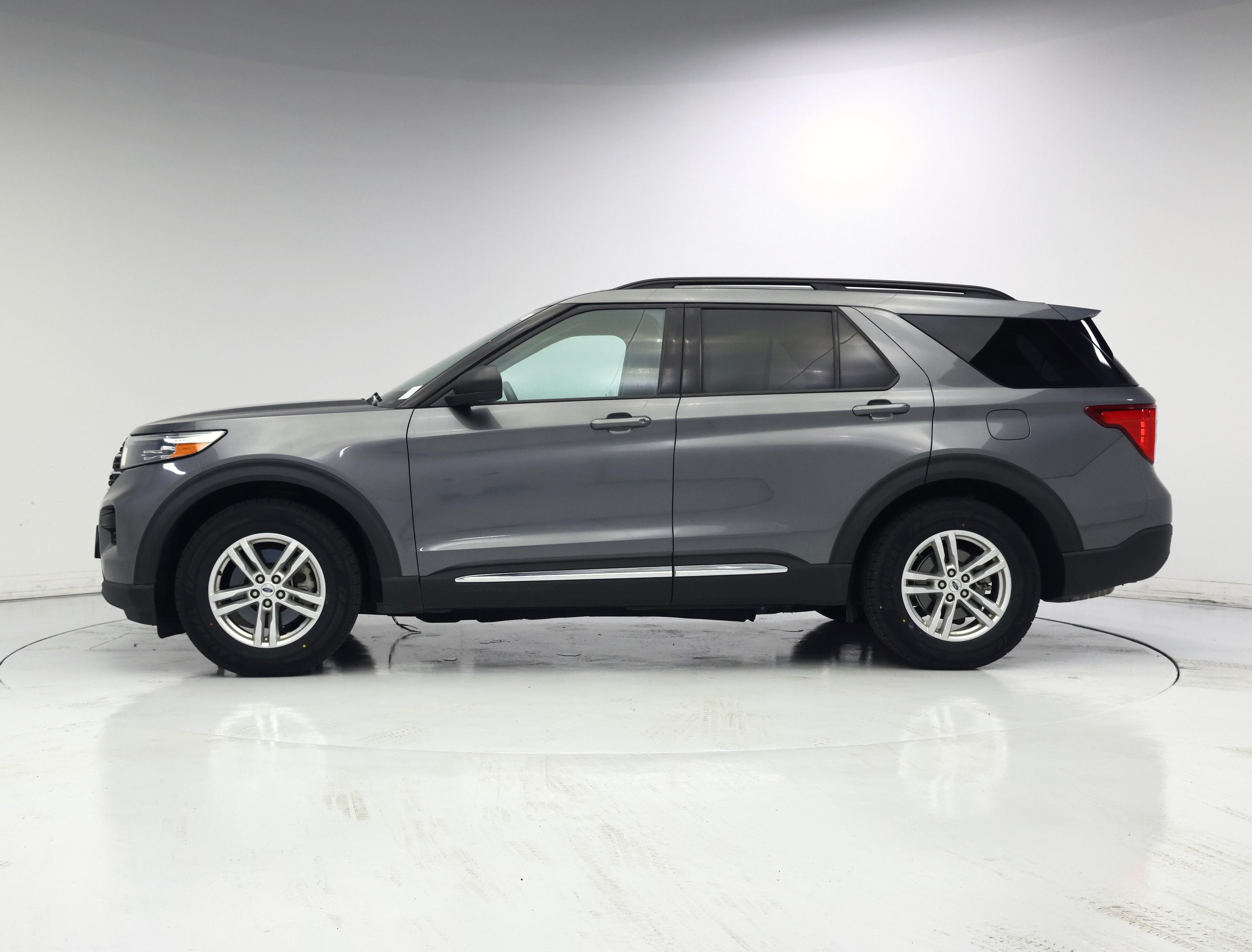 Thumbnail: 2023 Ford Explorer - 3