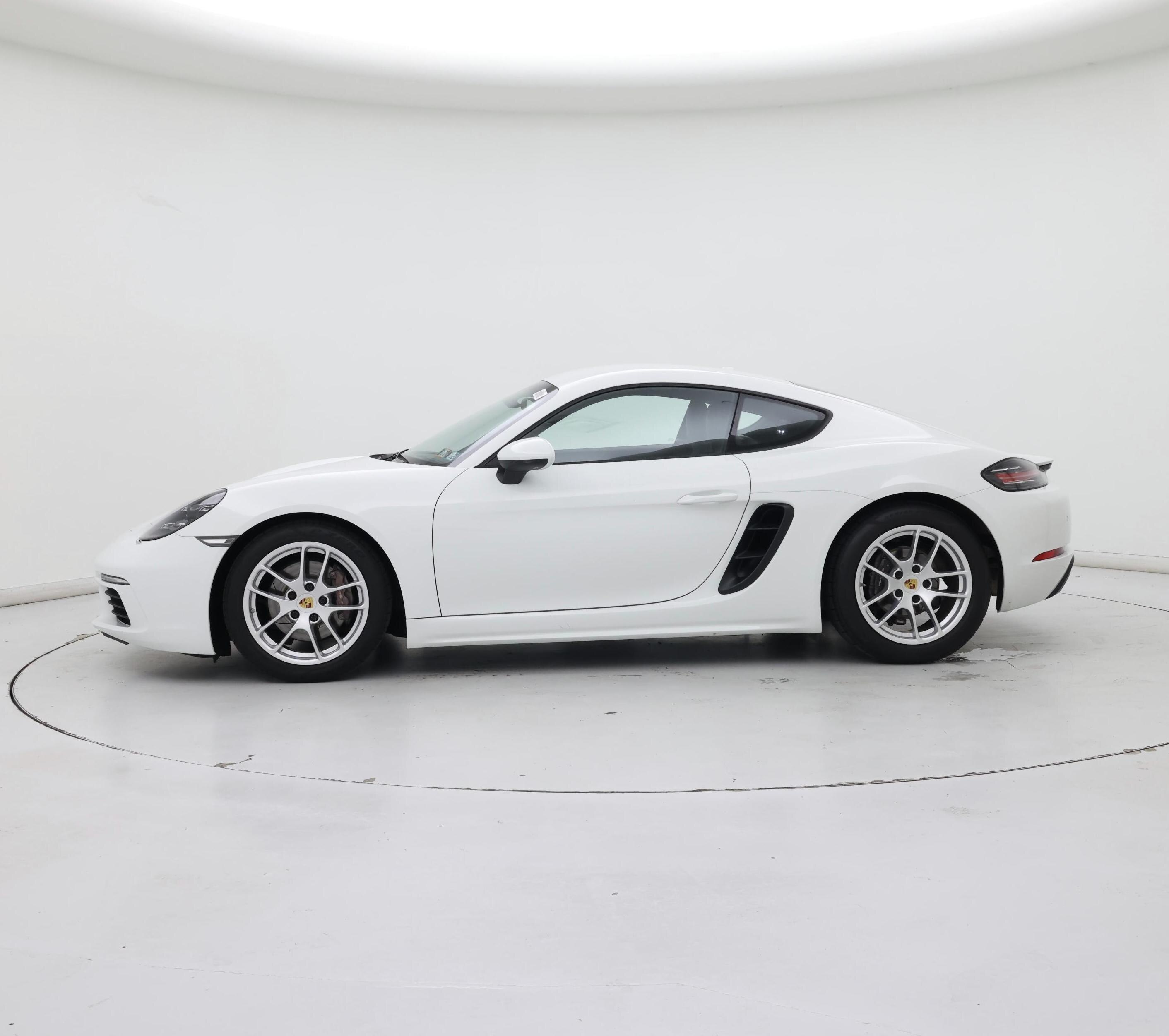 Thumbnail: 2021 Porsche 718 Cayman - 3