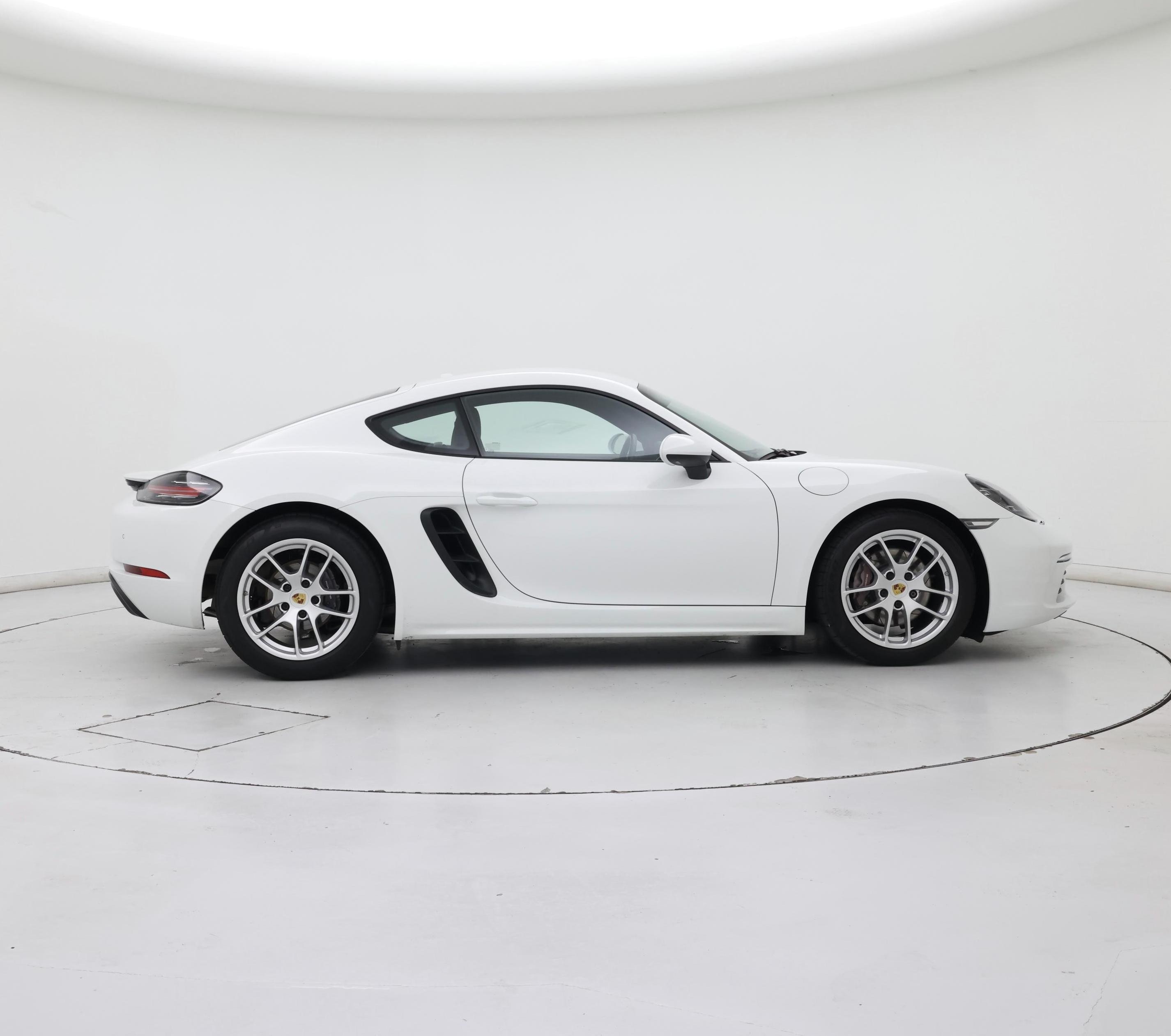 Thumbnail: 2021 Porsche 718 Cayman - 7