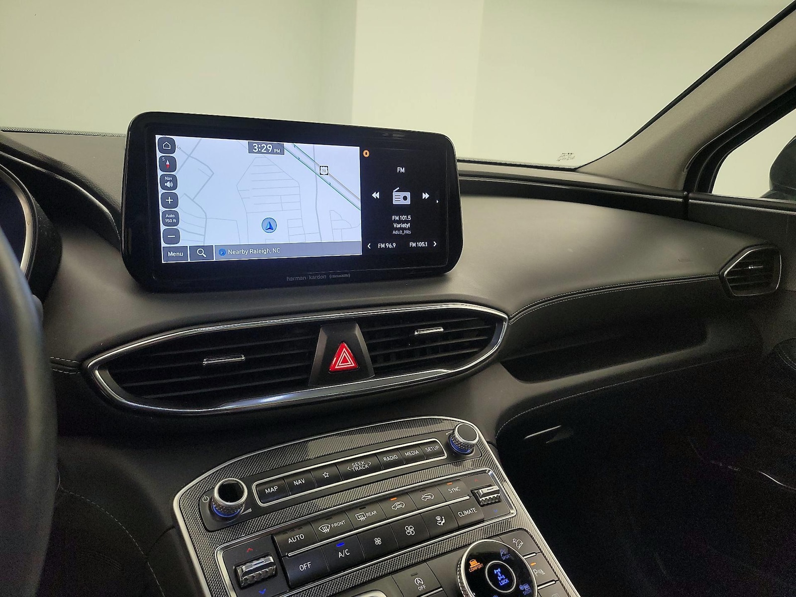 2023 Hyundai Santa Fe Limited - Photo 15
