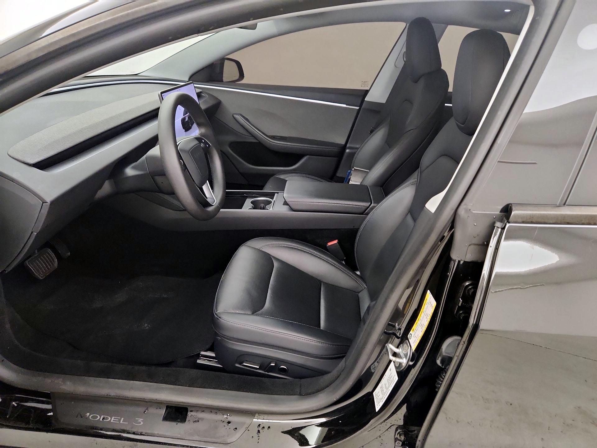Thumbnail: 2025 Tesla Model 3 - 11