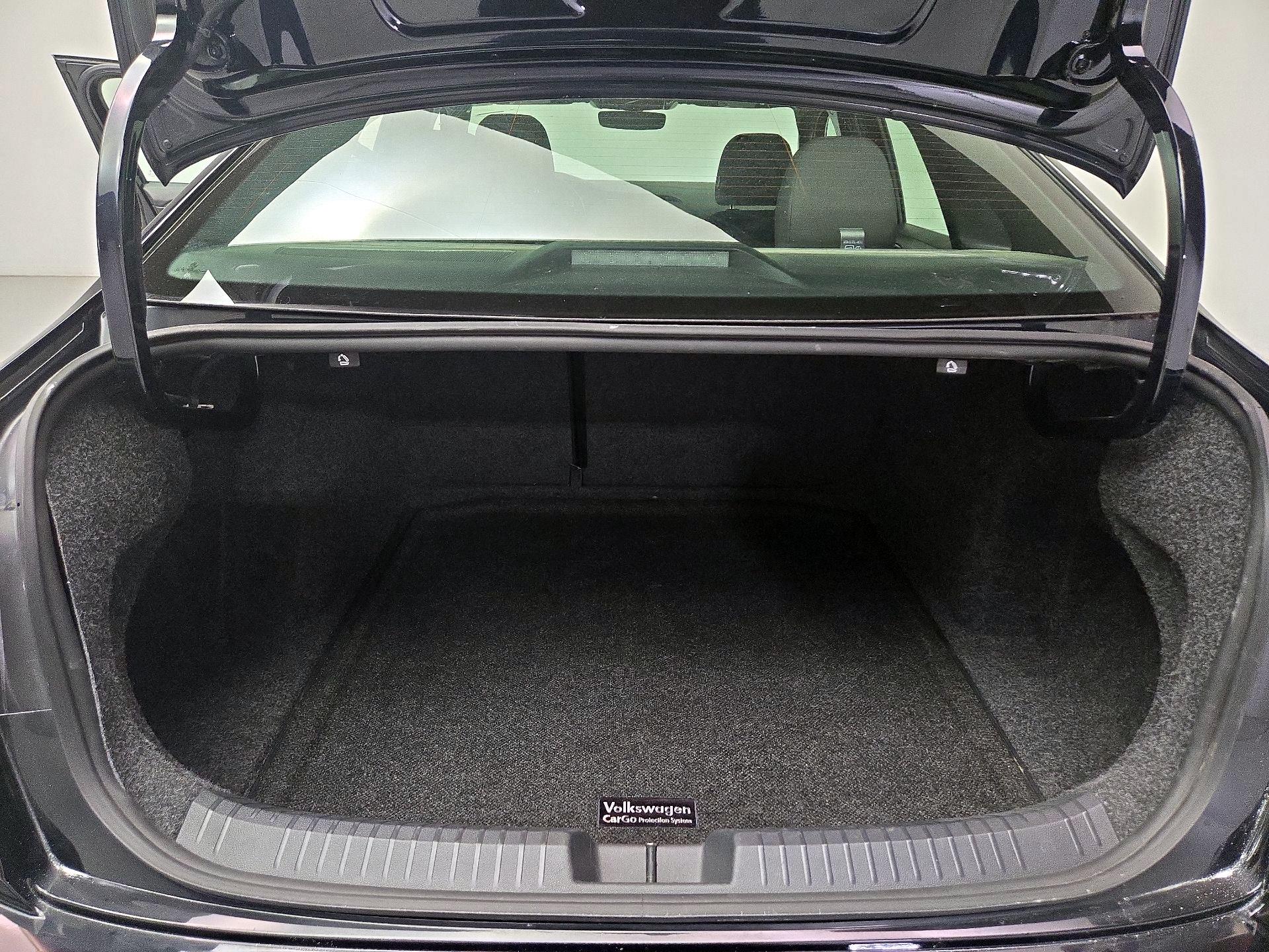 Thumbnail: 2021 Volkswagen Jetta - 20