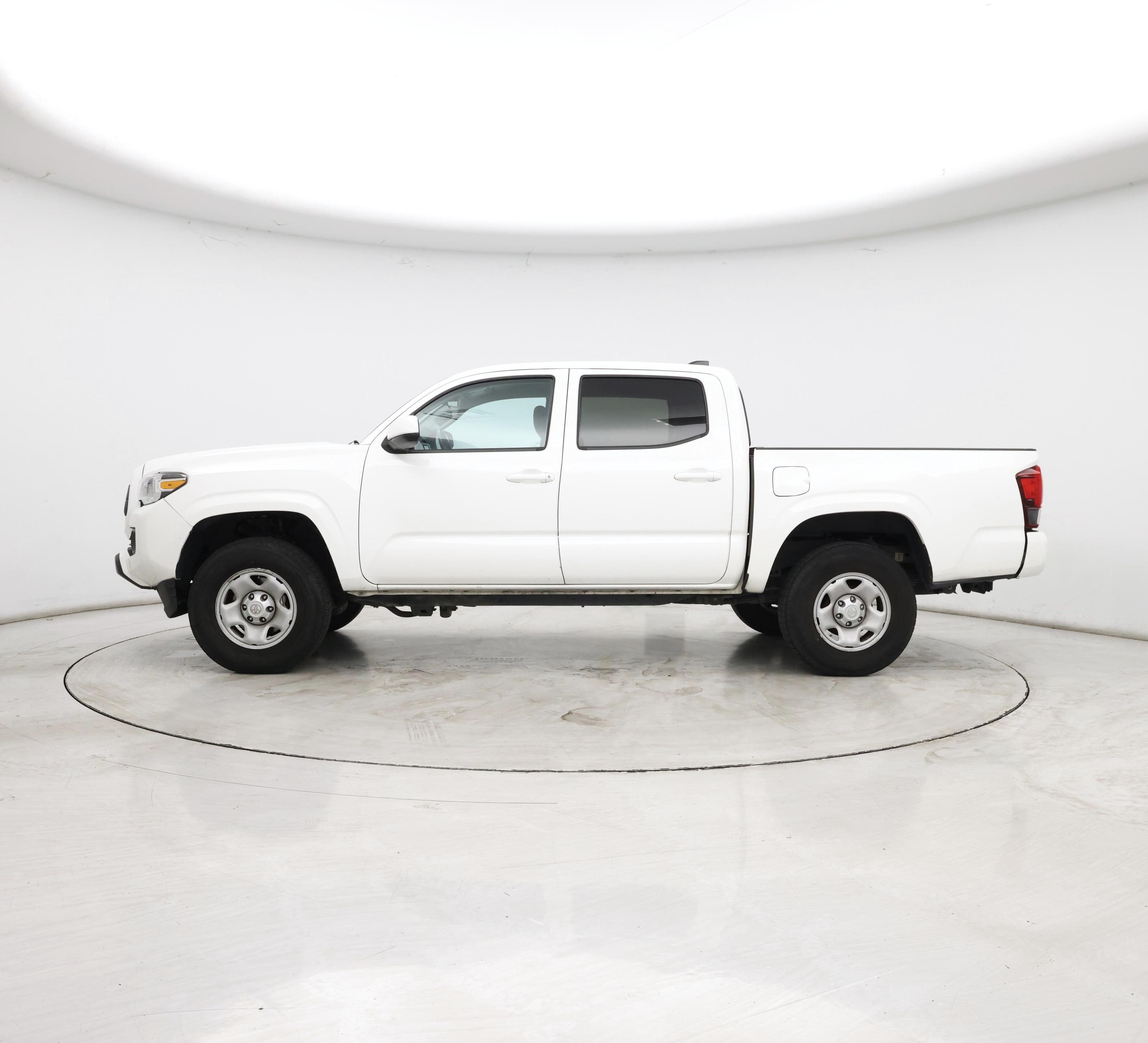 Thumbnail: 2021 Toyota Tacoma - 3
