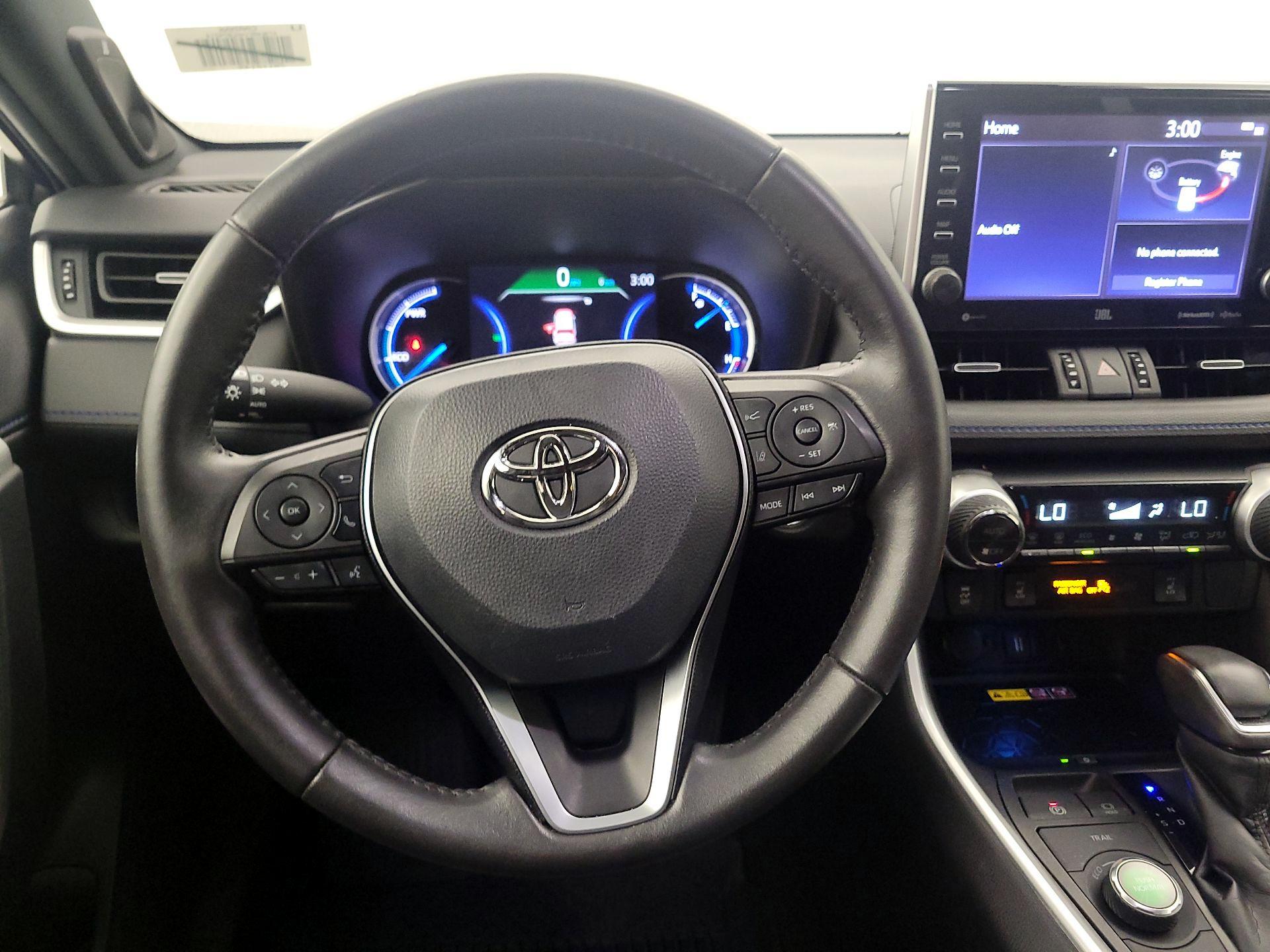Thumbnail: 2022 Toyota RAV4 - 10