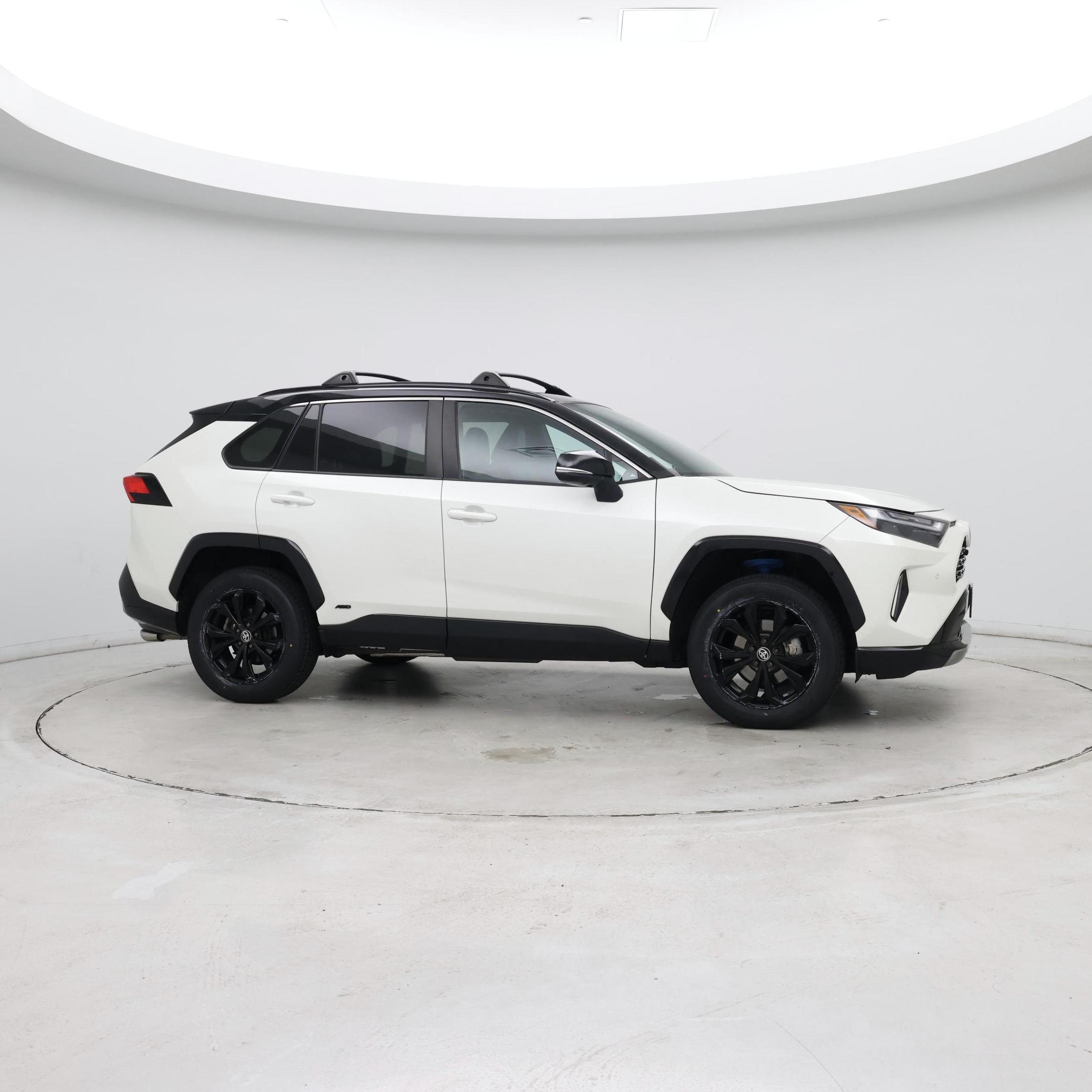 Thumbnail: 2022 Toyota RAV4 - 7