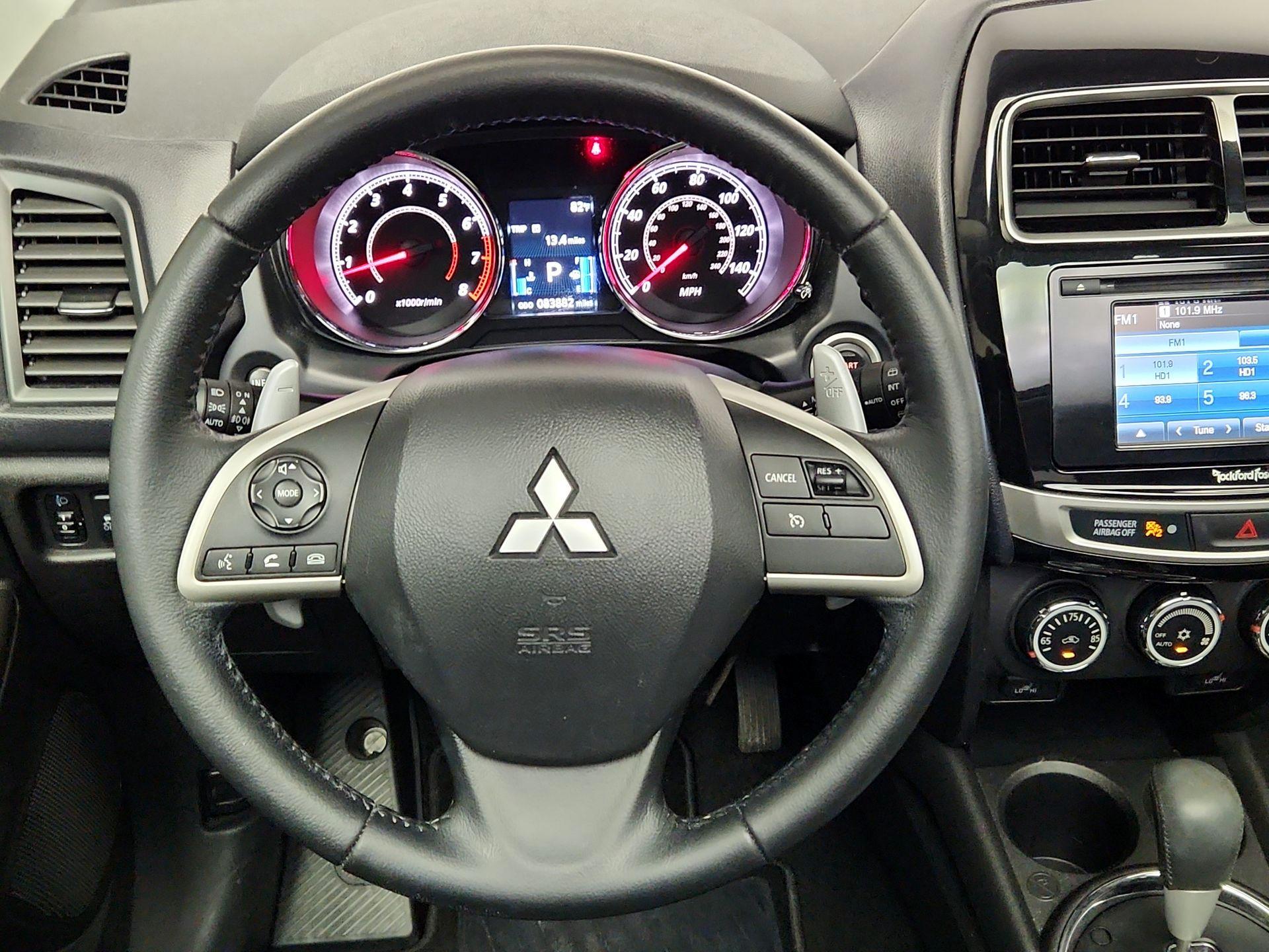 Thumbnail: 2015 Mitsubishi Outlander Sport - 10