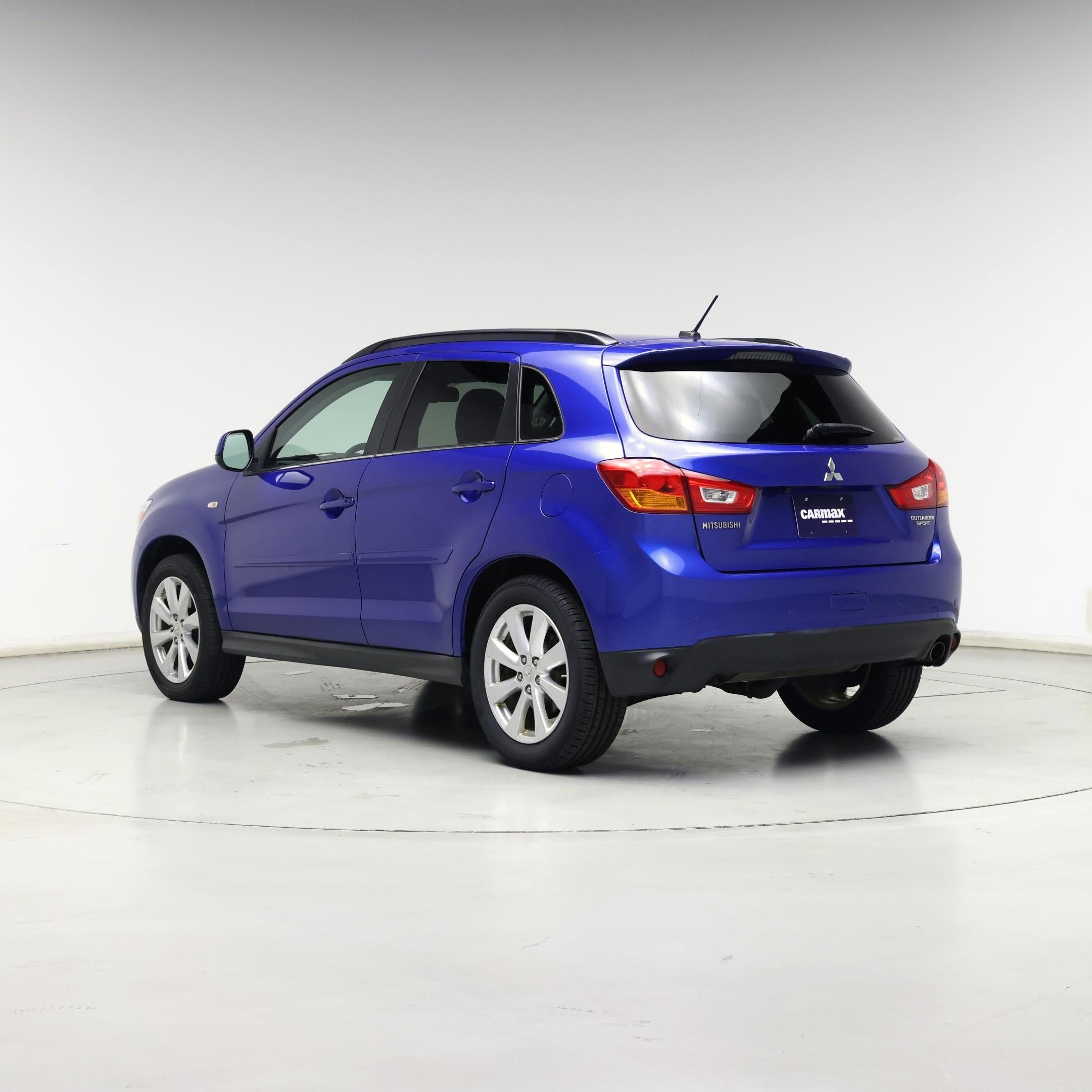 Thumbnail: 2015 Mitsubishi Outlander Sport - 2