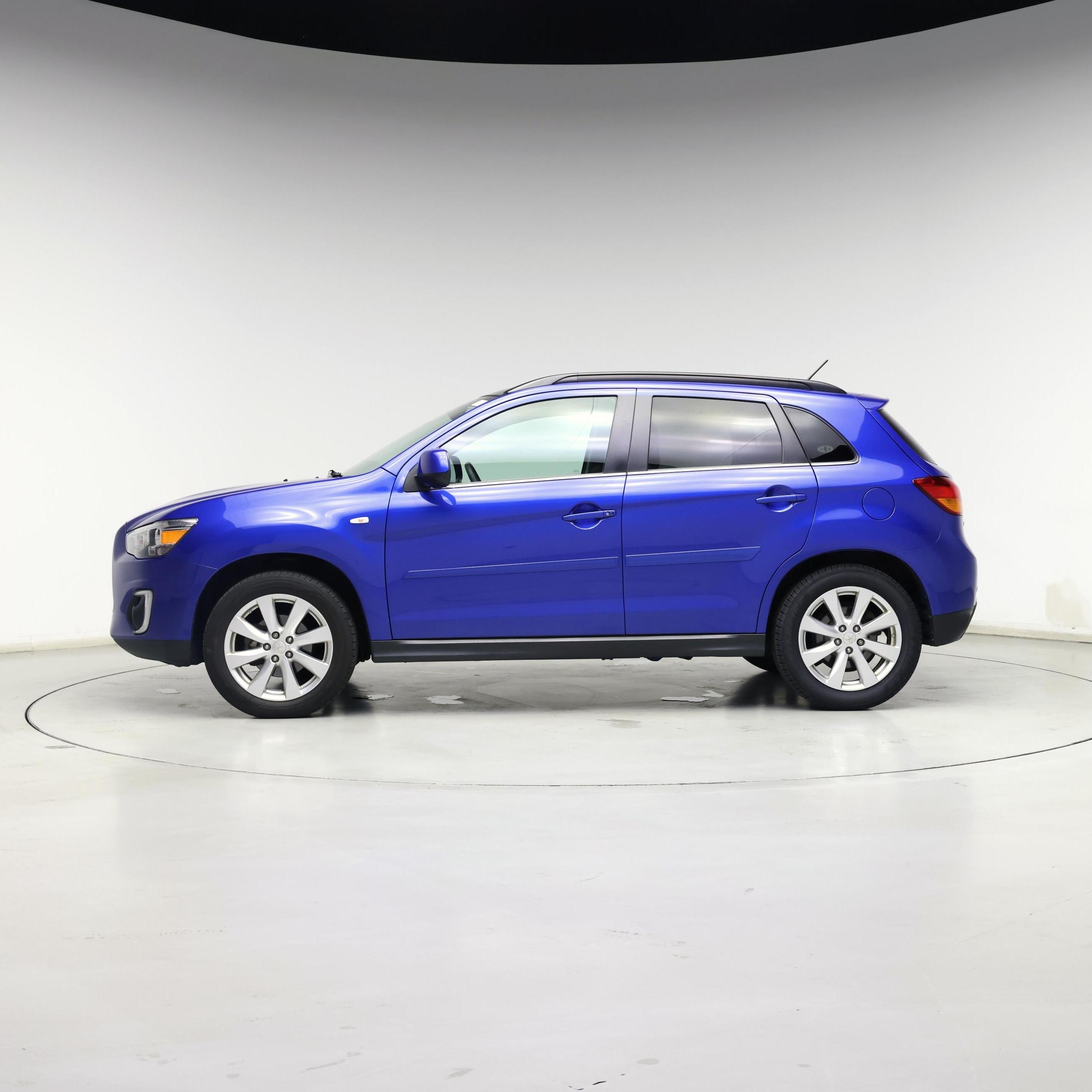 Thumbnail: 2015 Mitsubishi Outlander Sport - 3