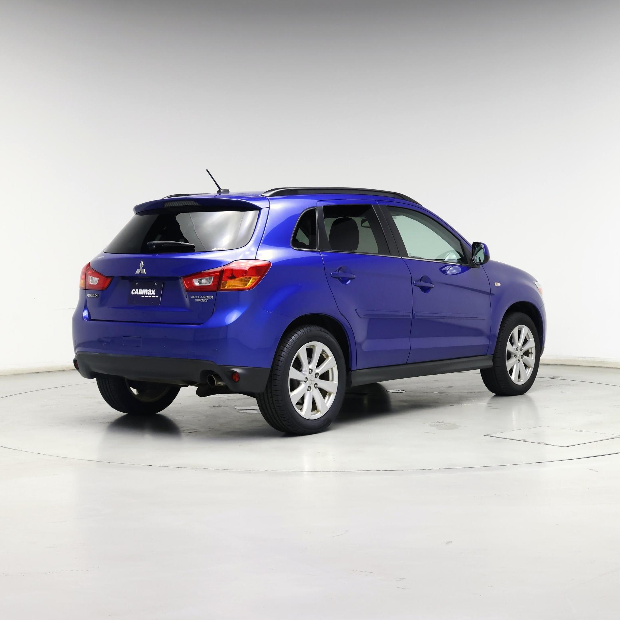 Thumbnail: 2015 Mitsubishi Outlander Sport - 8