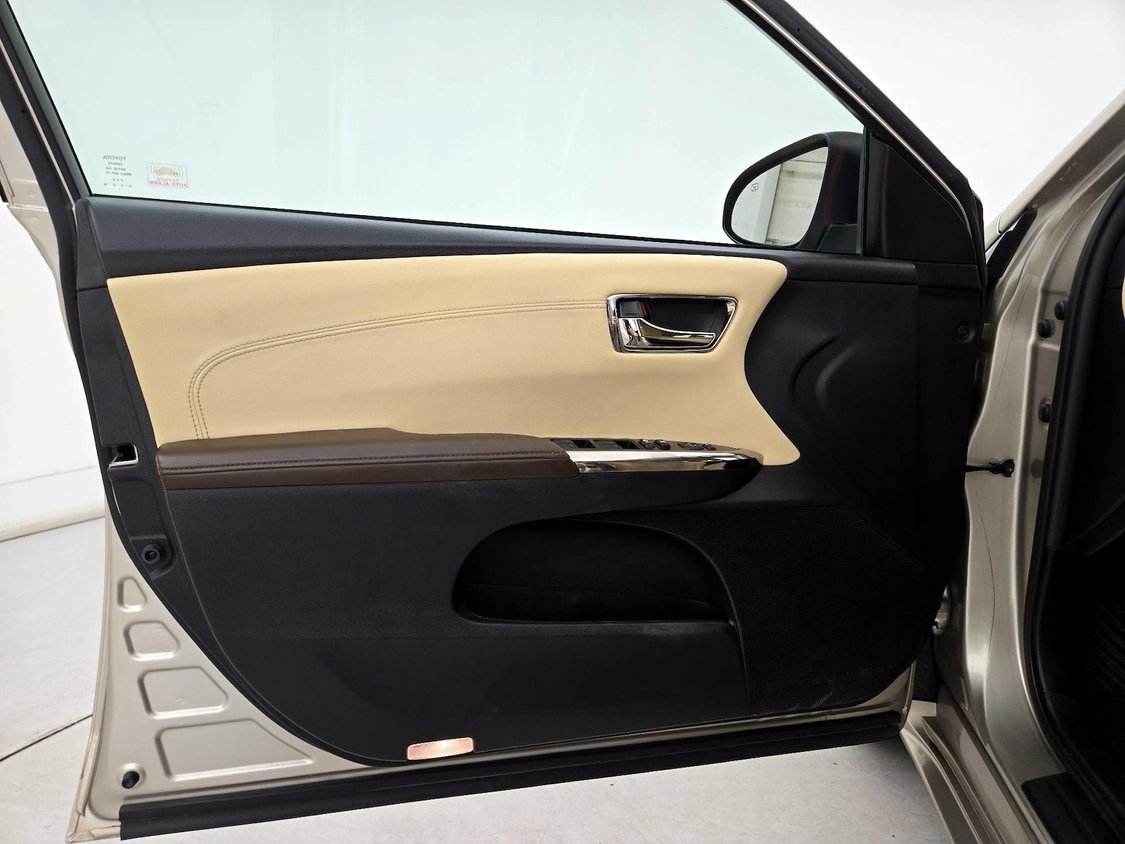 2015 Toyota Avalon XLE - Photo 13