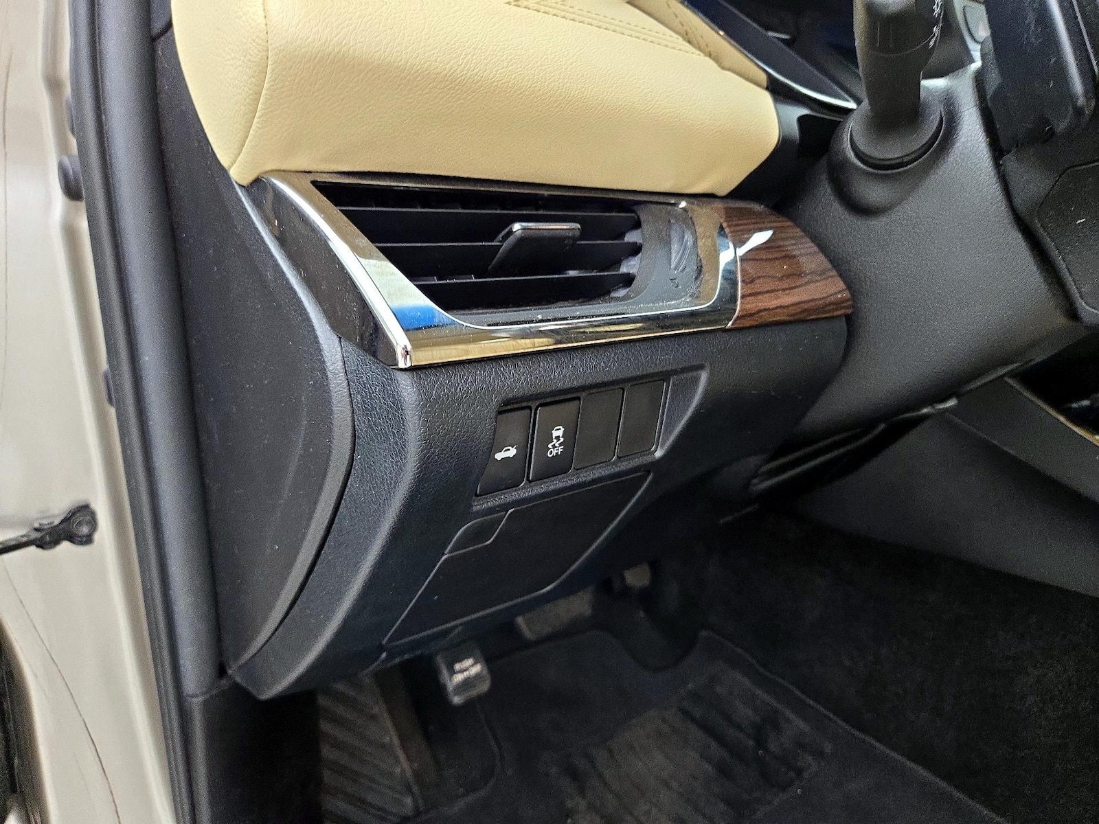 2015 Toyota Avalon XLE - Photo 14