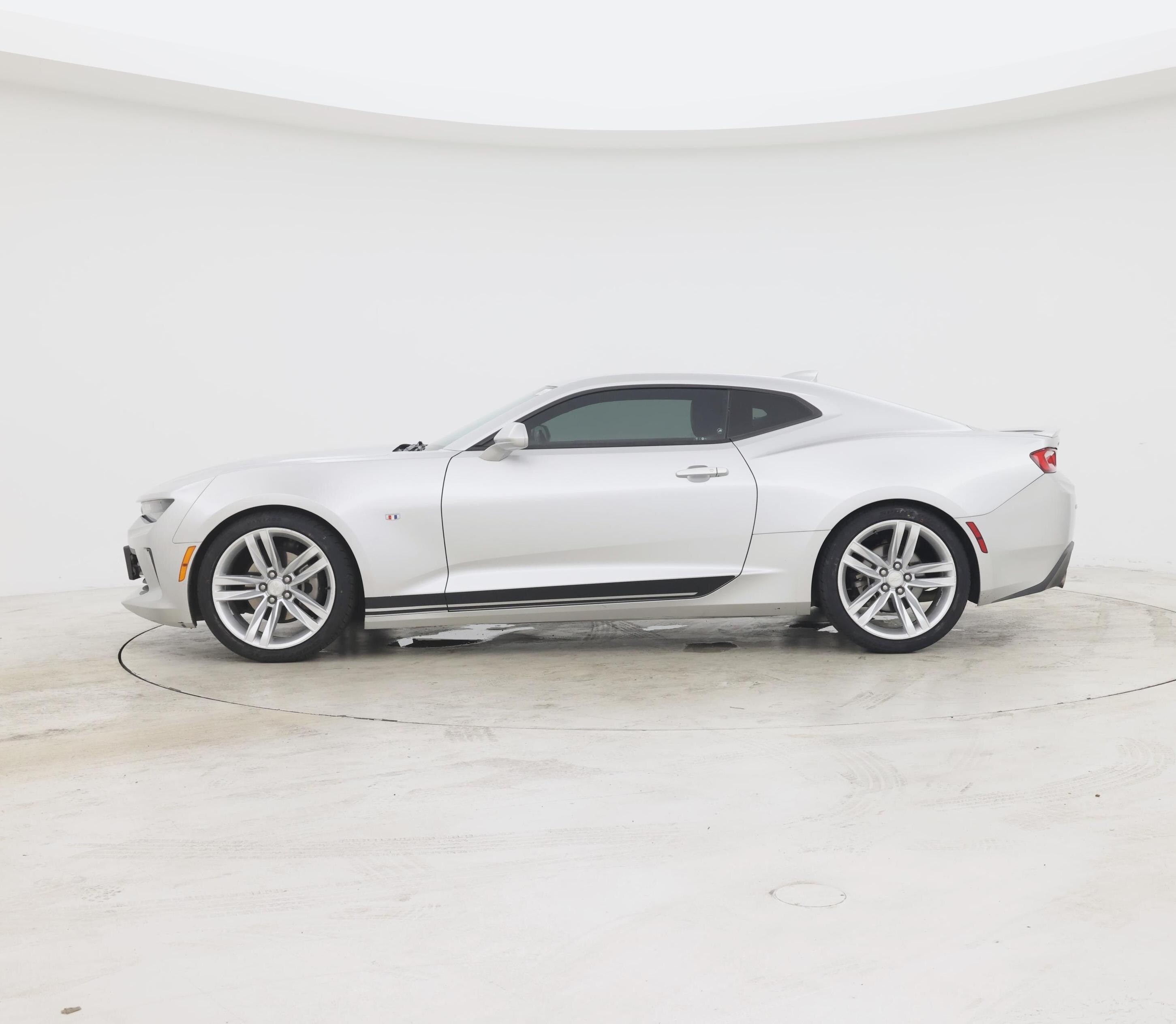Thumbnail: 2018 Chevrolet Camaro - 3