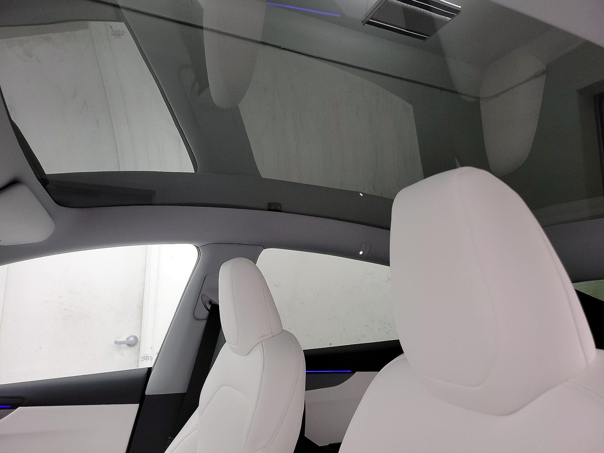 Thumbnail: 2026 Tesla Model Y - 18