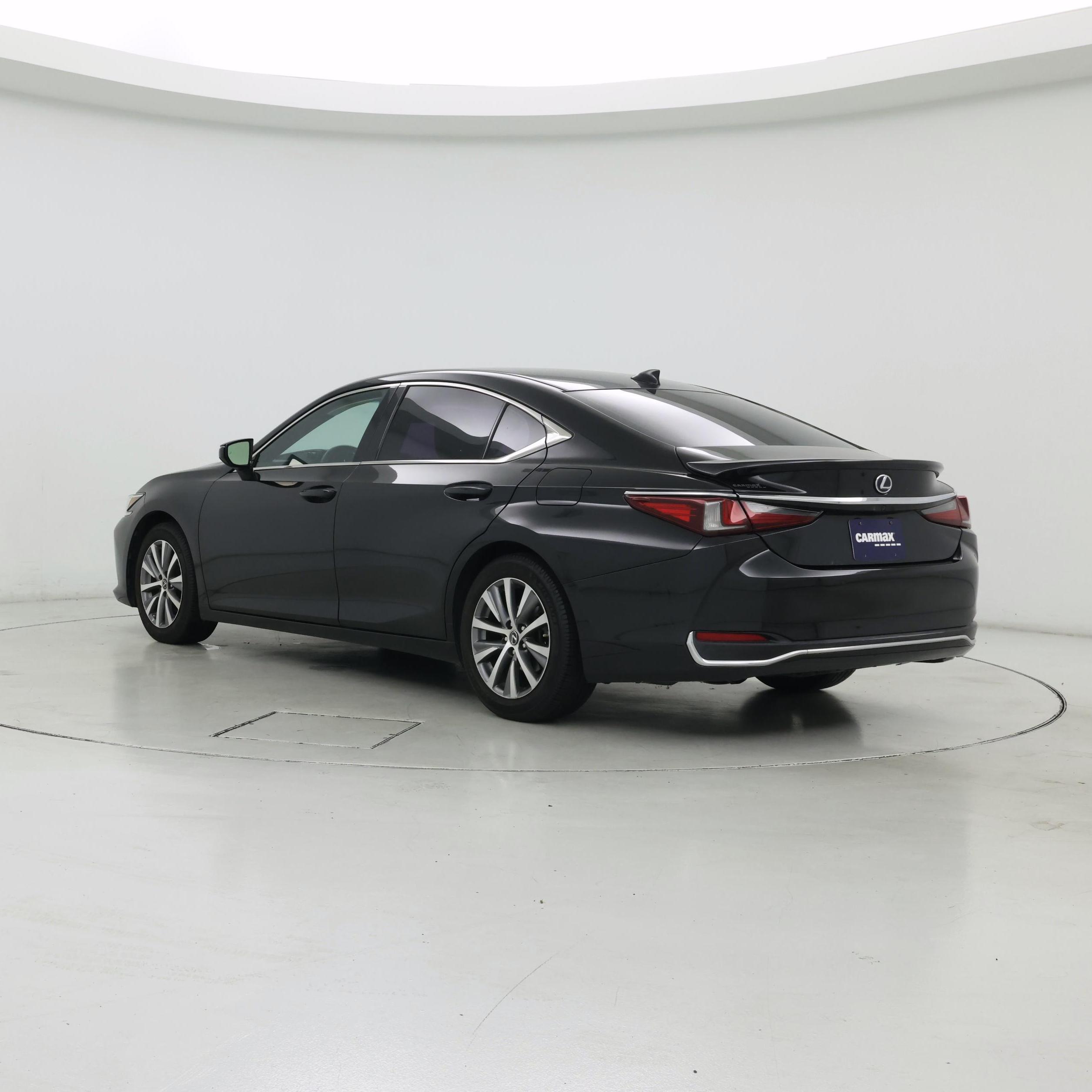 Thumbnail: 2020 Lexus ES - 2
